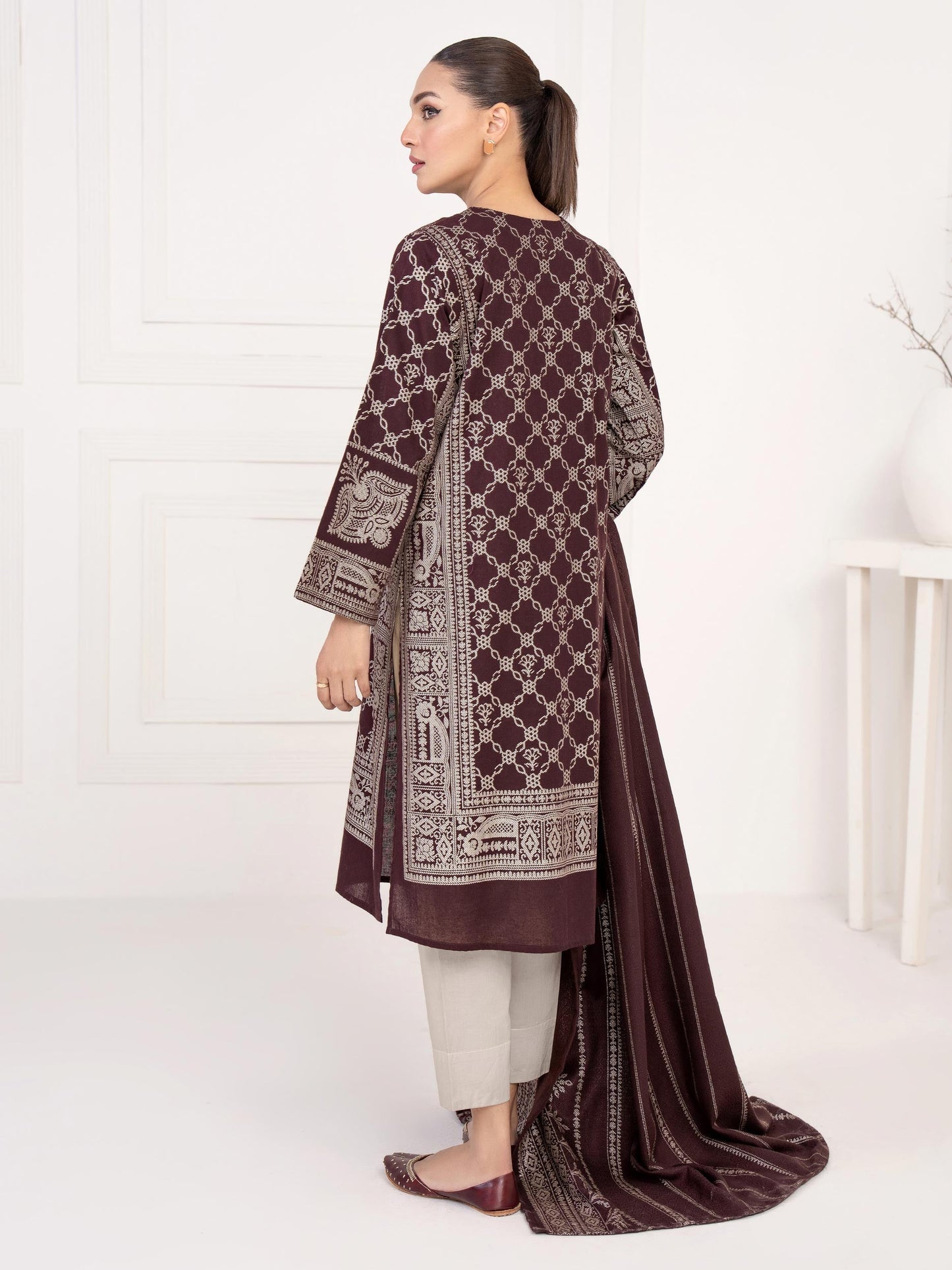 2 Piece Khaddar Suit-Embroidered(Unstitched)