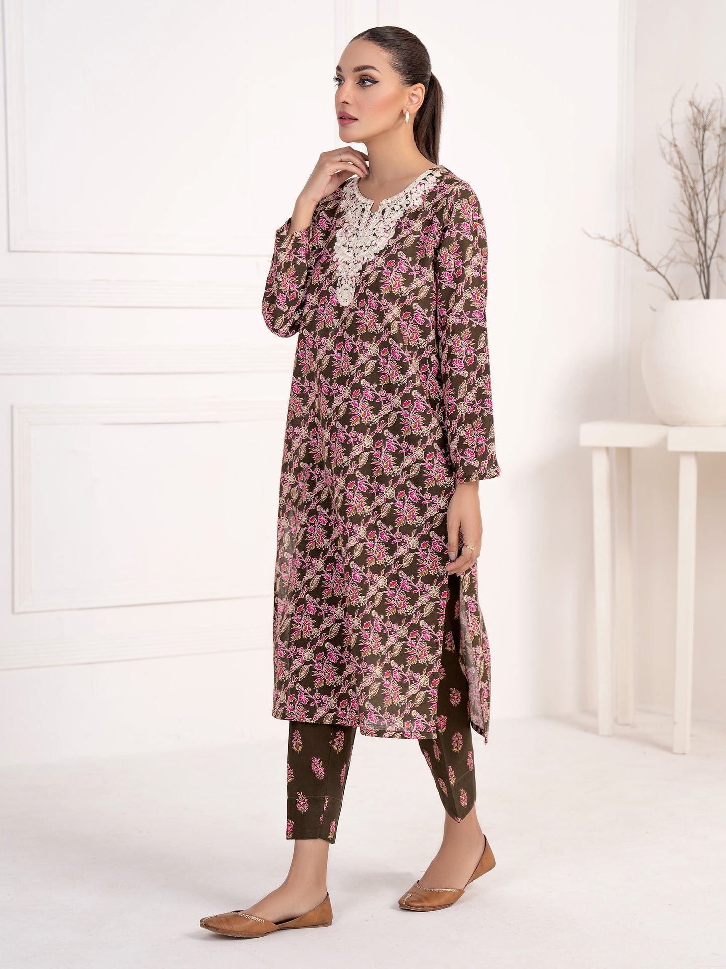 2 Piece Khaddar Suit-Embroidered(Unstitched)