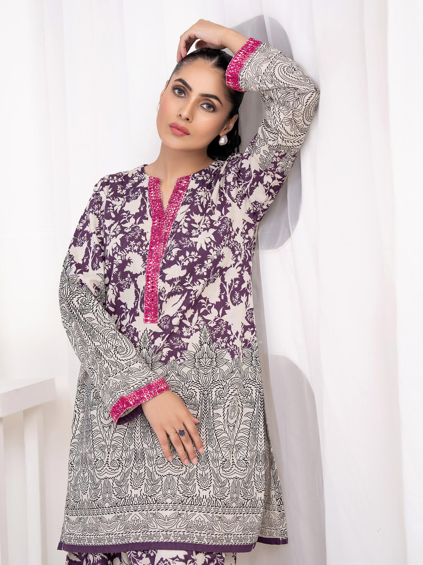 2 Piece Khaddar Suit-Embroidered(Unstitched)