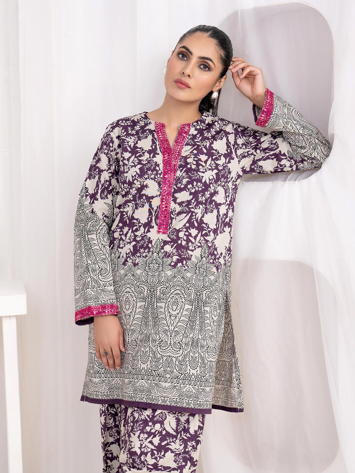 2 Piece Khaddar Suit-Embroidered(Unstitched)