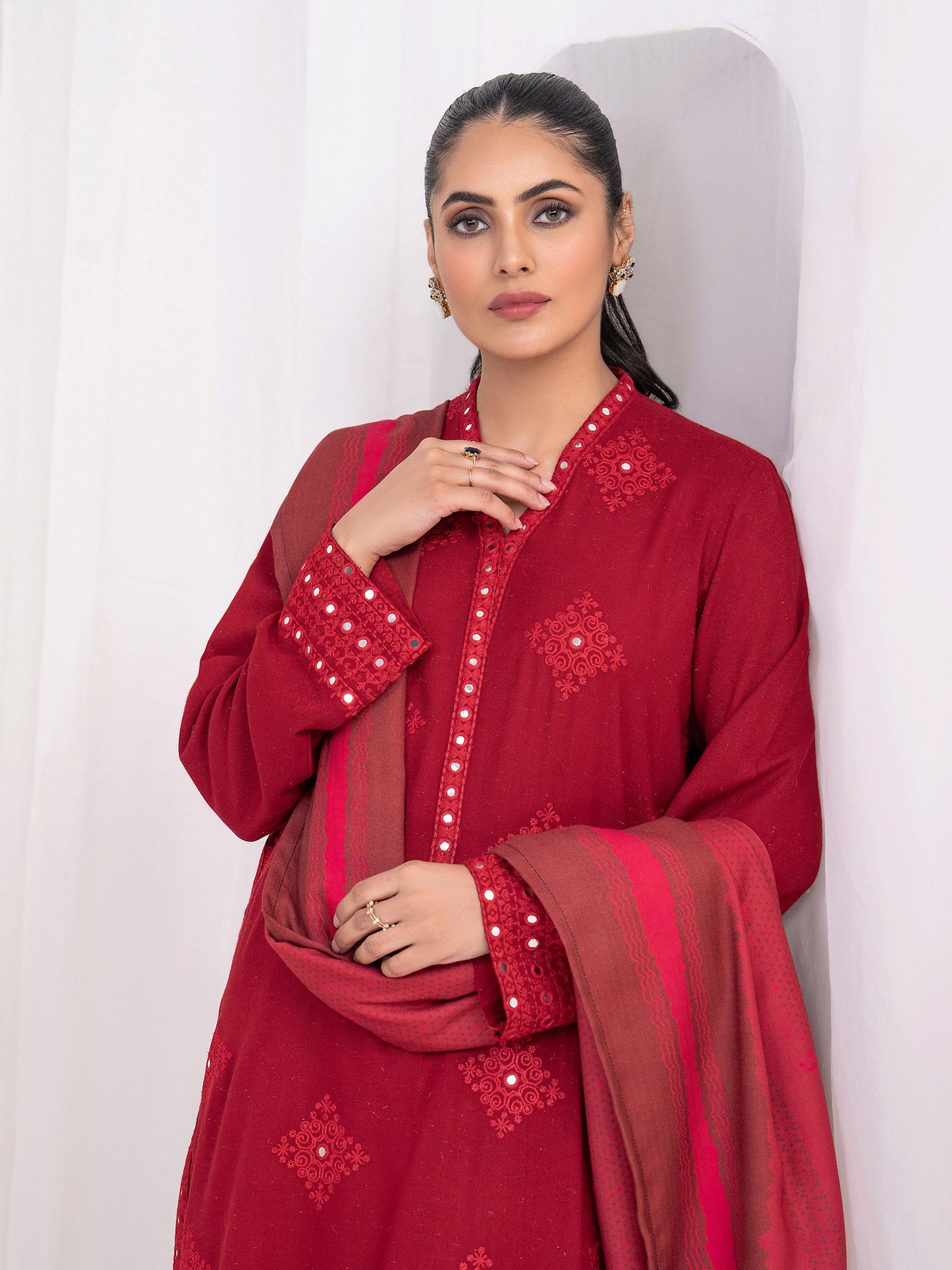 2 Piece Karandi Suit-Embroidered(Unstitched)