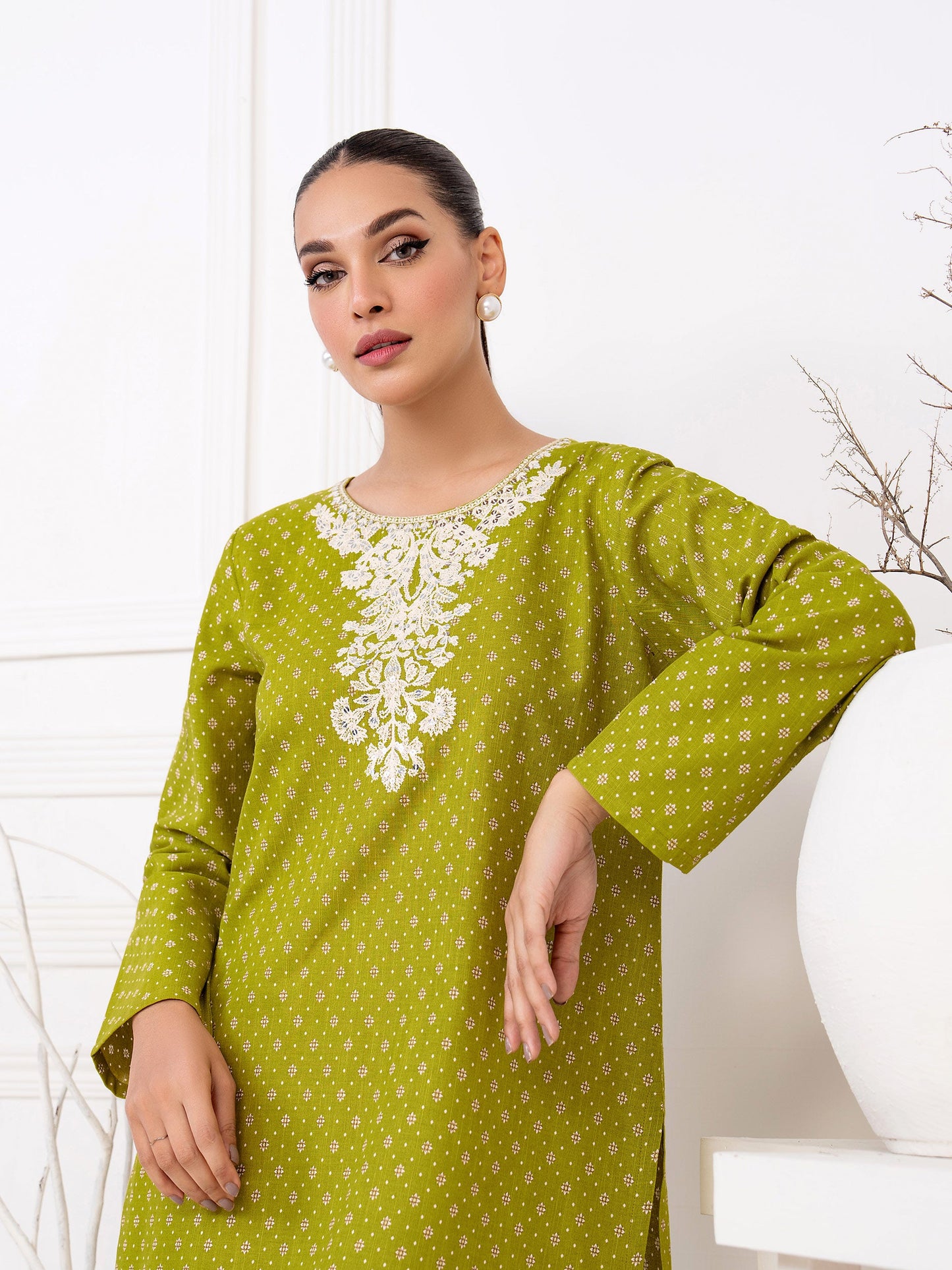 Khaddar Shirt-Embroidered(Unstitched)