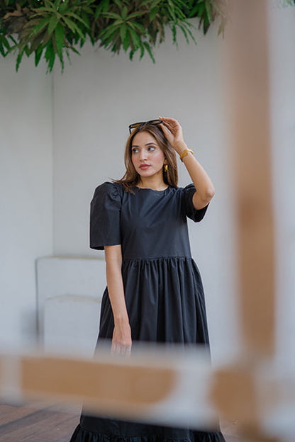 Chaos - Sicario: That black dress