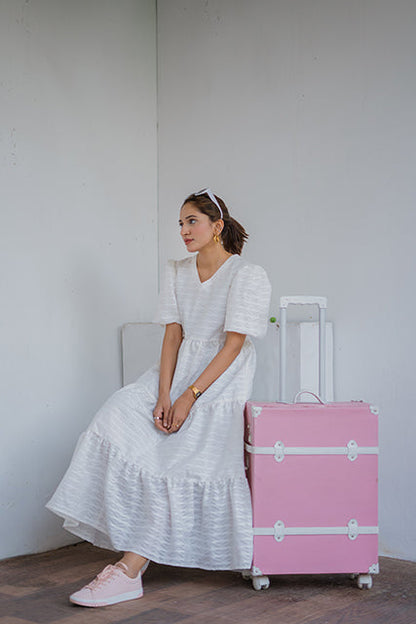 Chaos - Angel dust: That white dress