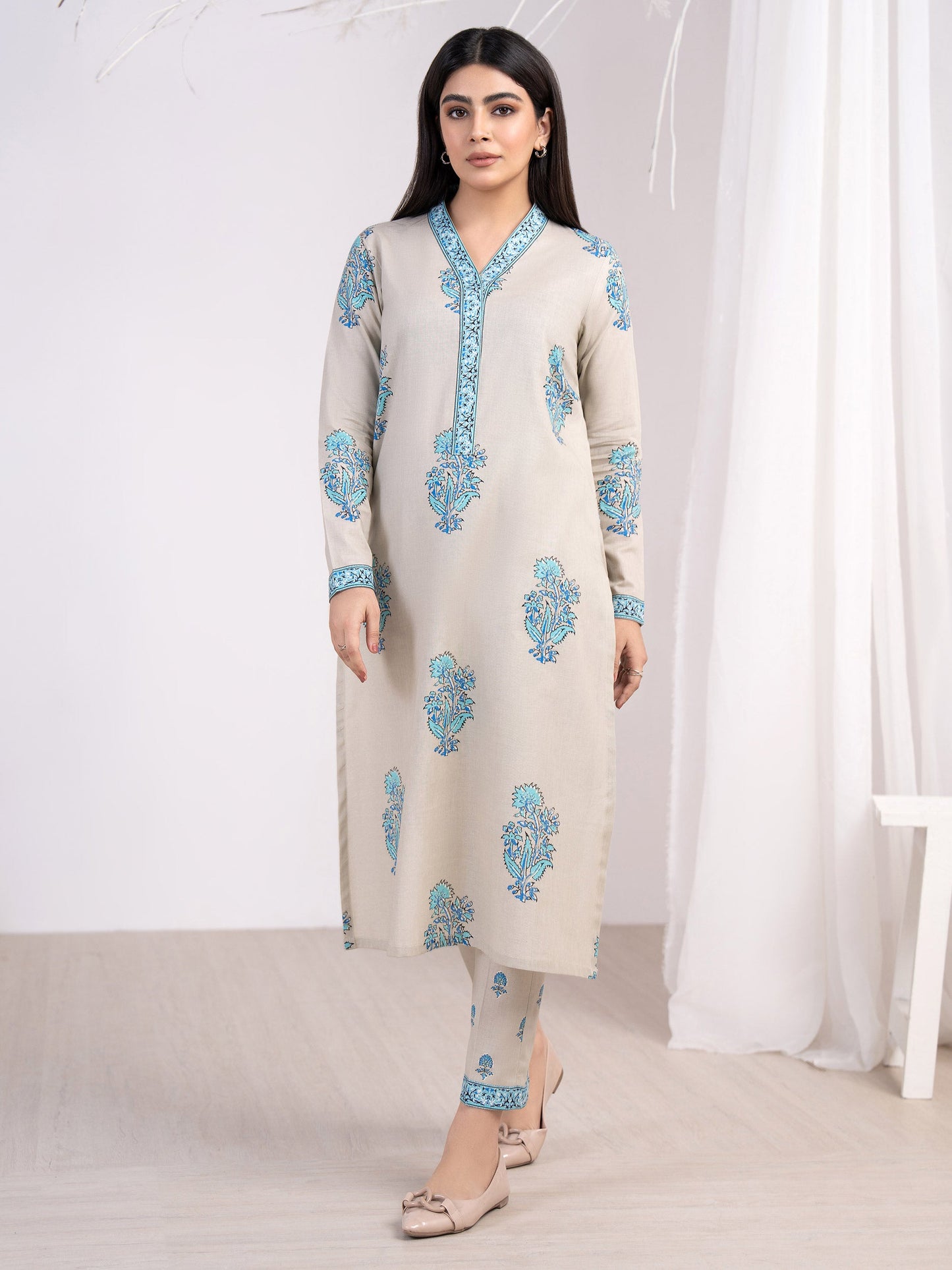 2 Piece Khaddar Suit-Printed(Unstitched)