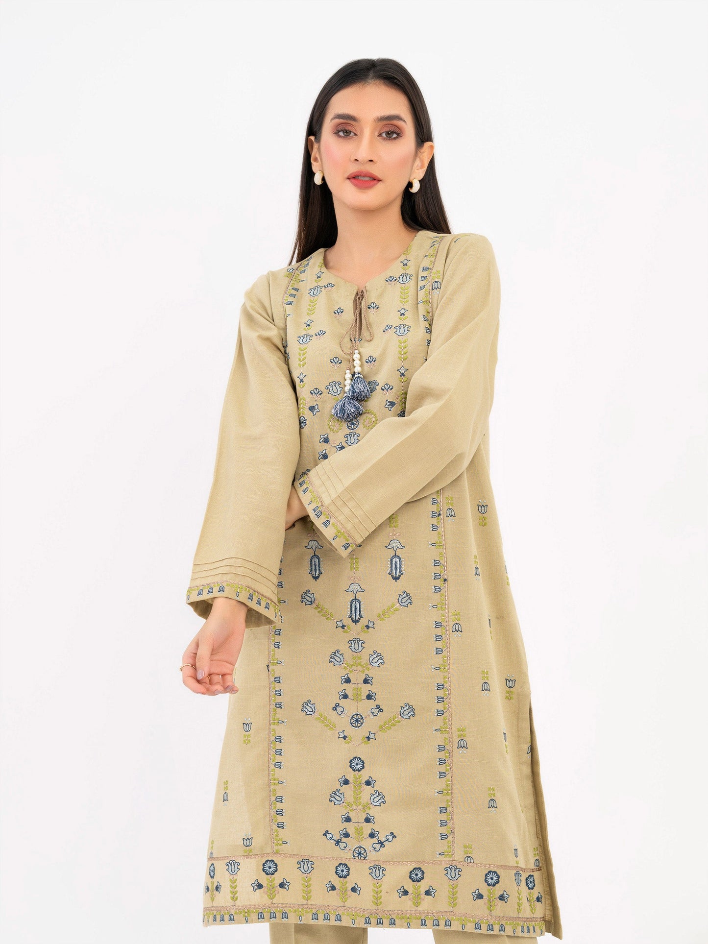 2 Piece Khaddar Suit-Embroidered (Pret)