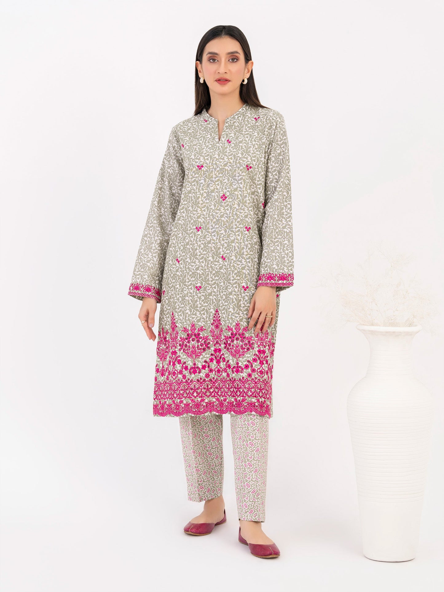 2 Piece Karandi Suit-Embroidered (Pret)