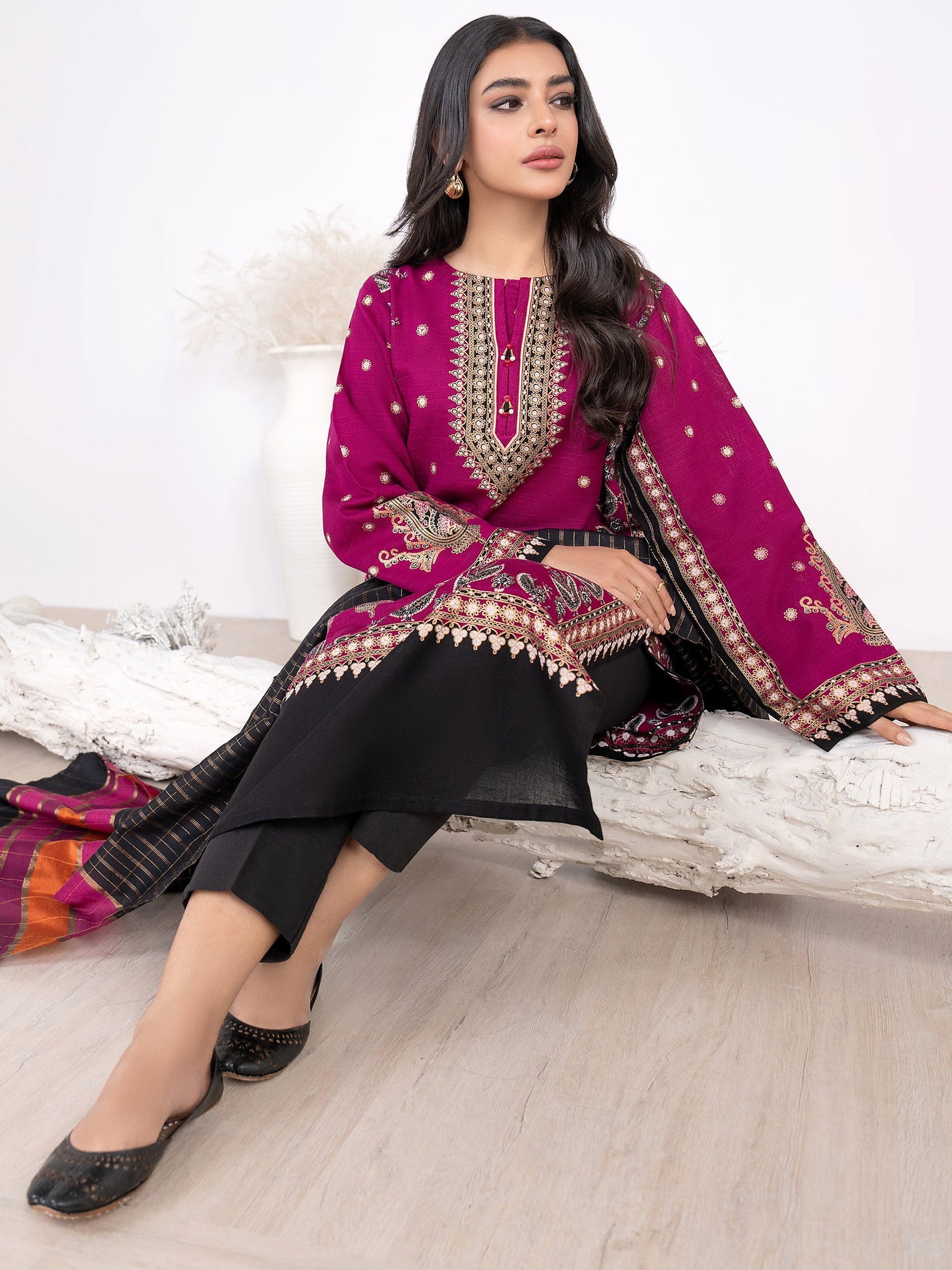 2 Piece Khaddar Suit-Paste Print(Unstitched)