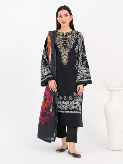 2 Piece Khaddar Suit-Embroidered (Pret)