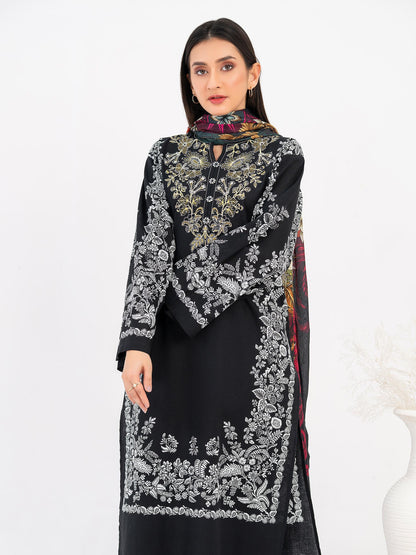 2 Piece Khaddar Suit-Embroidered (Pret)