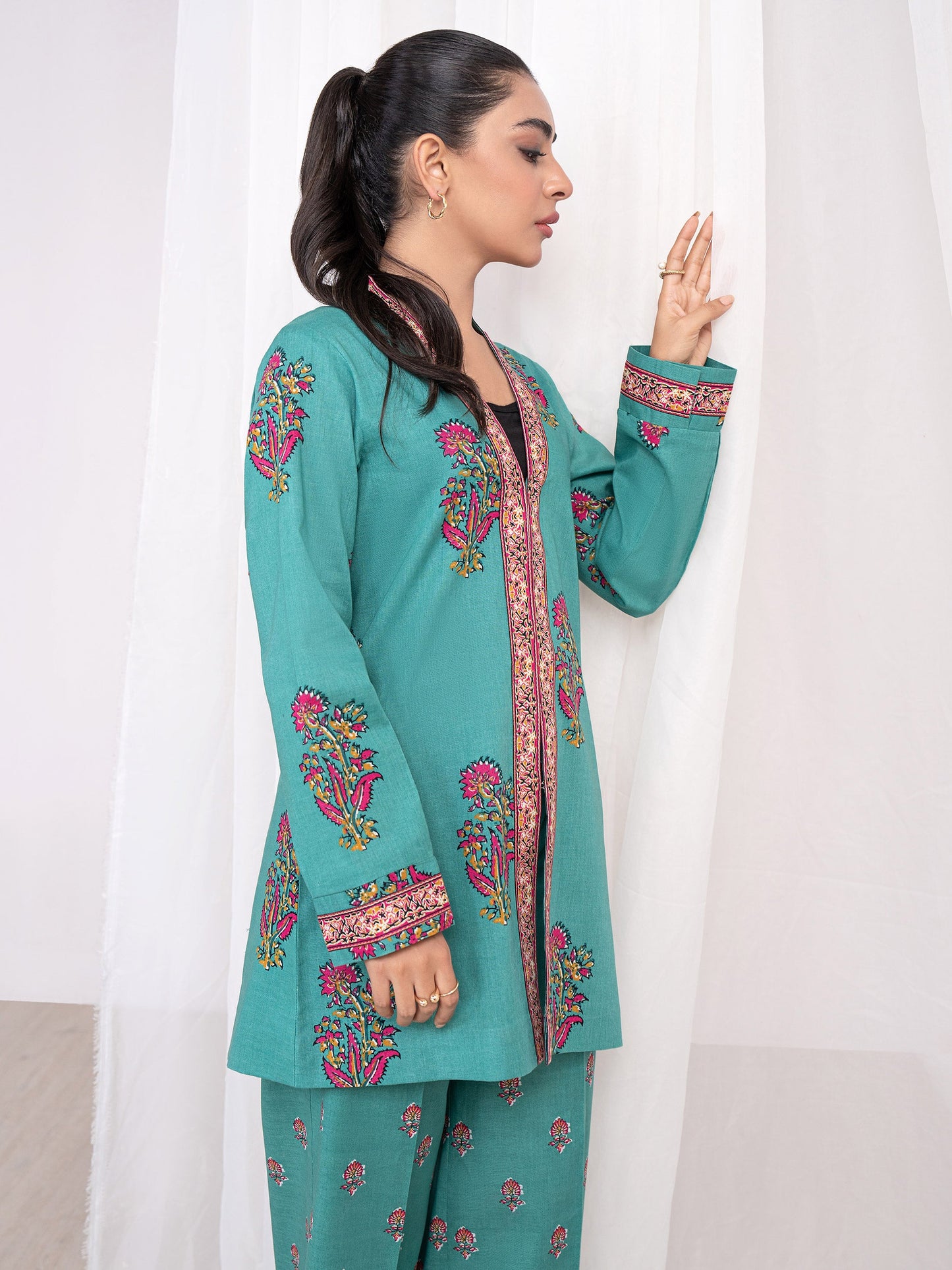 2 Piece Khaddar Suit-Printed(Unstitched)