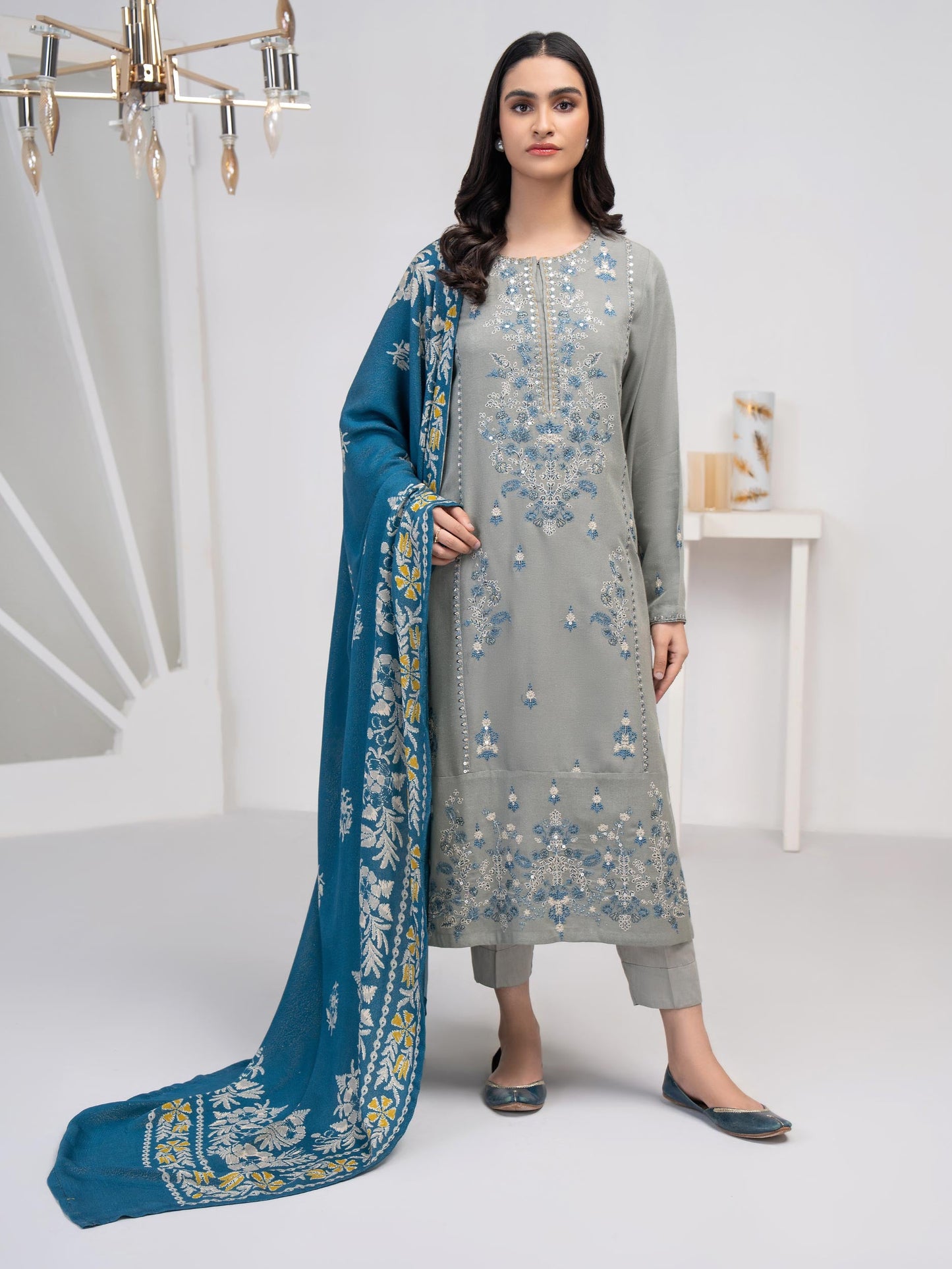 3 Piece Karandi Suit-Embroidered (Unstitched)