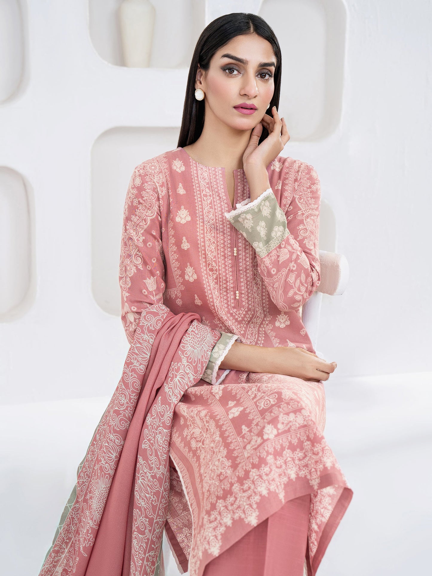 3 Piece Khaddar Suit-Printed(Unstitched)