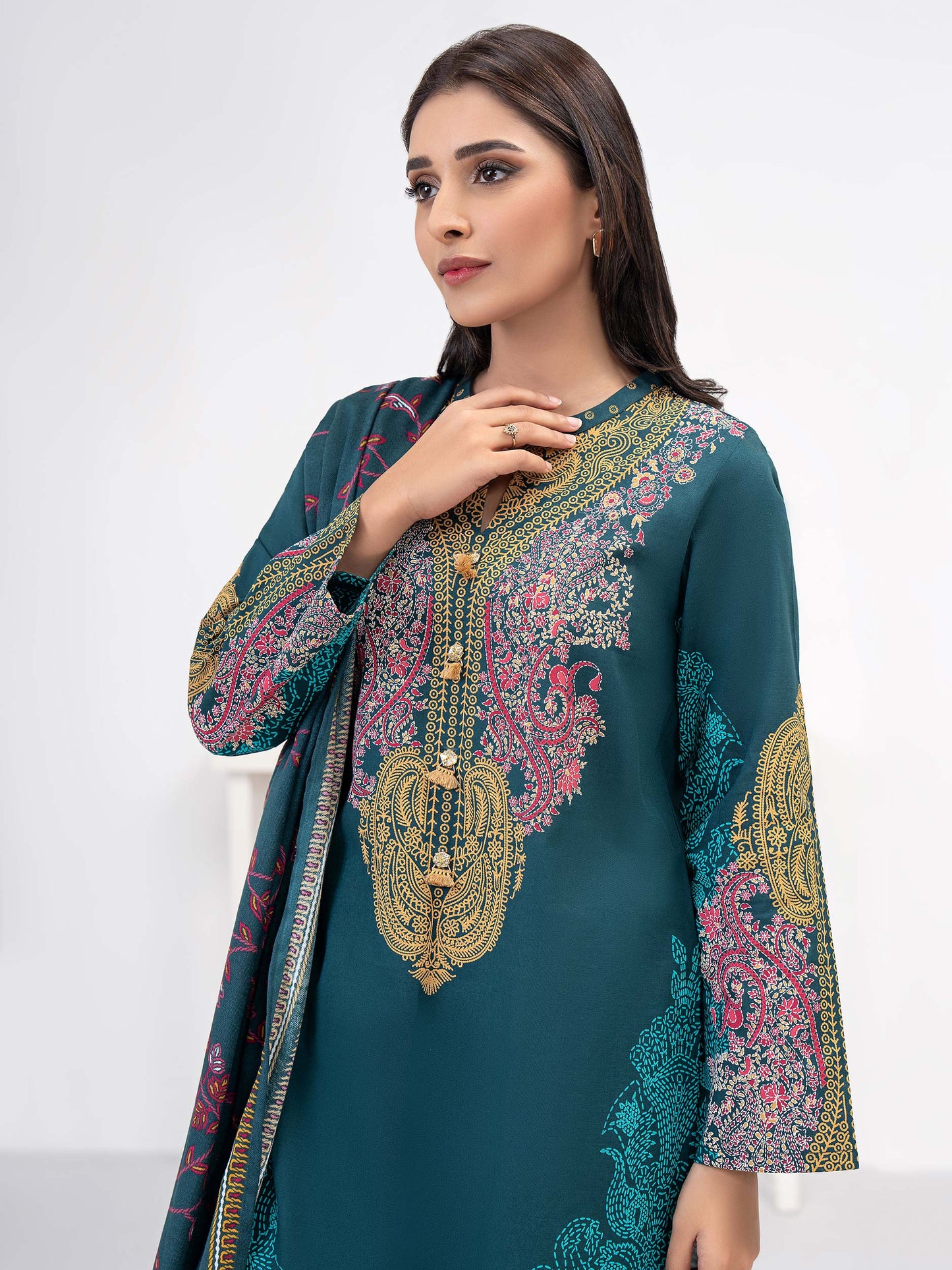 3 Piece Khaddar Suit-Printed (Unstitched)