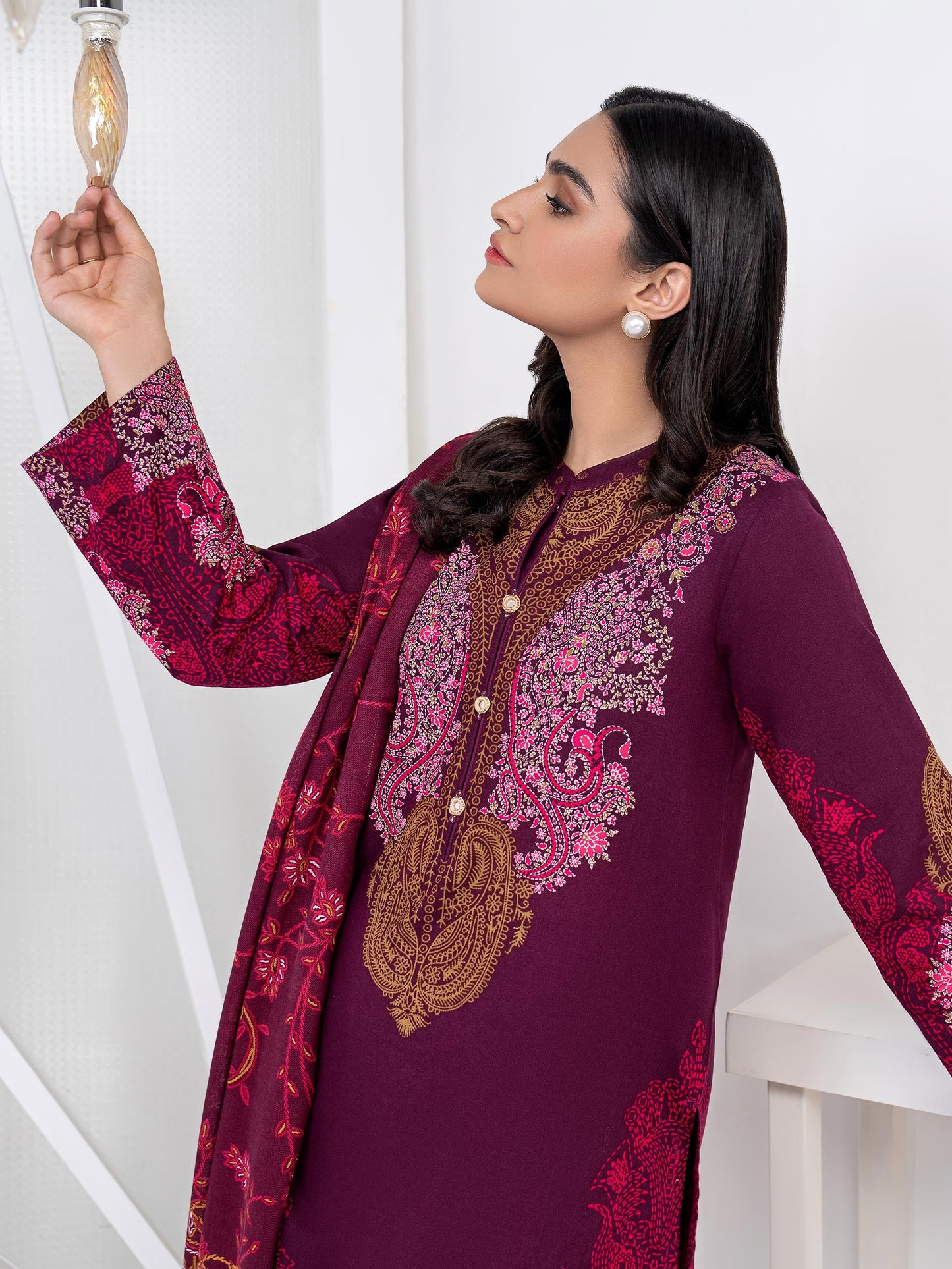 3 Piece Khaddar Suit-Printed (Unstitched)