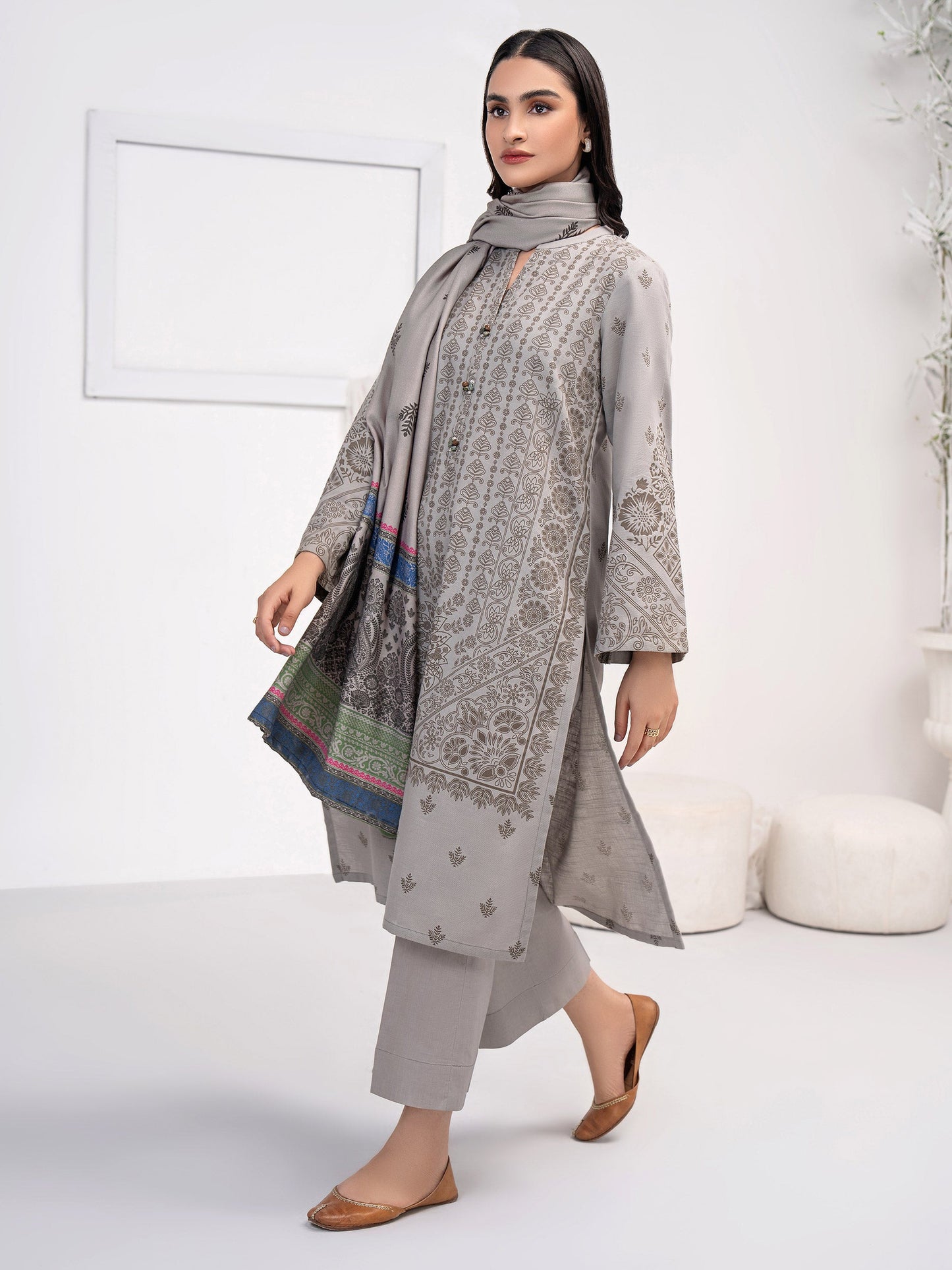 3 Piece Khaddar Suit-Printed (Unstitched)