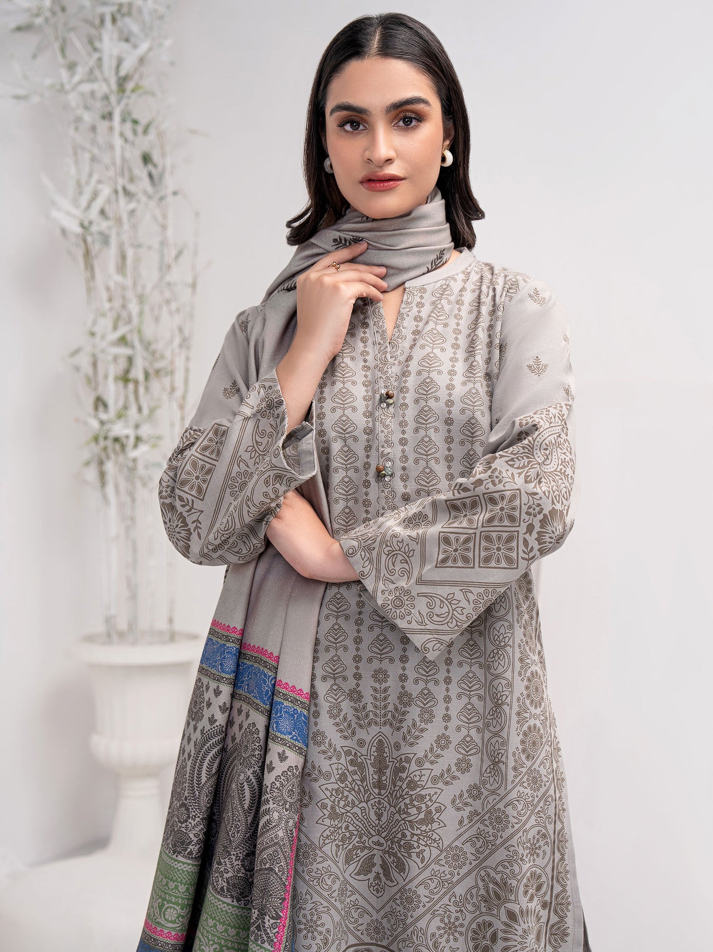 3 Piece Khaddar Suit-Printed (Unstitched)