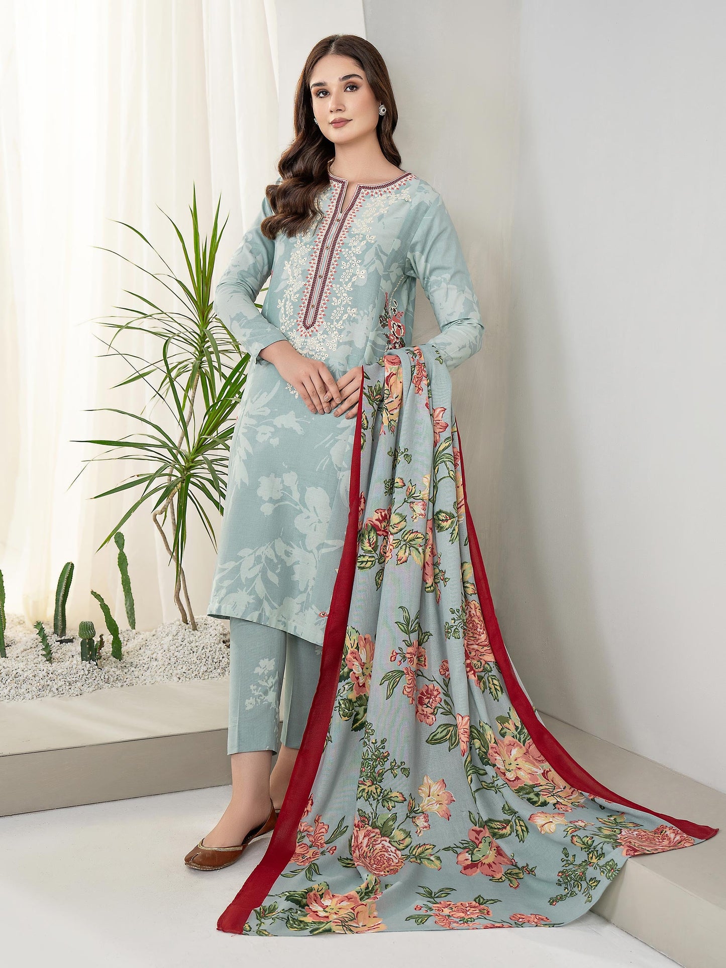 3 Piece Khaddar Suit-Embroidered(Unstitched)