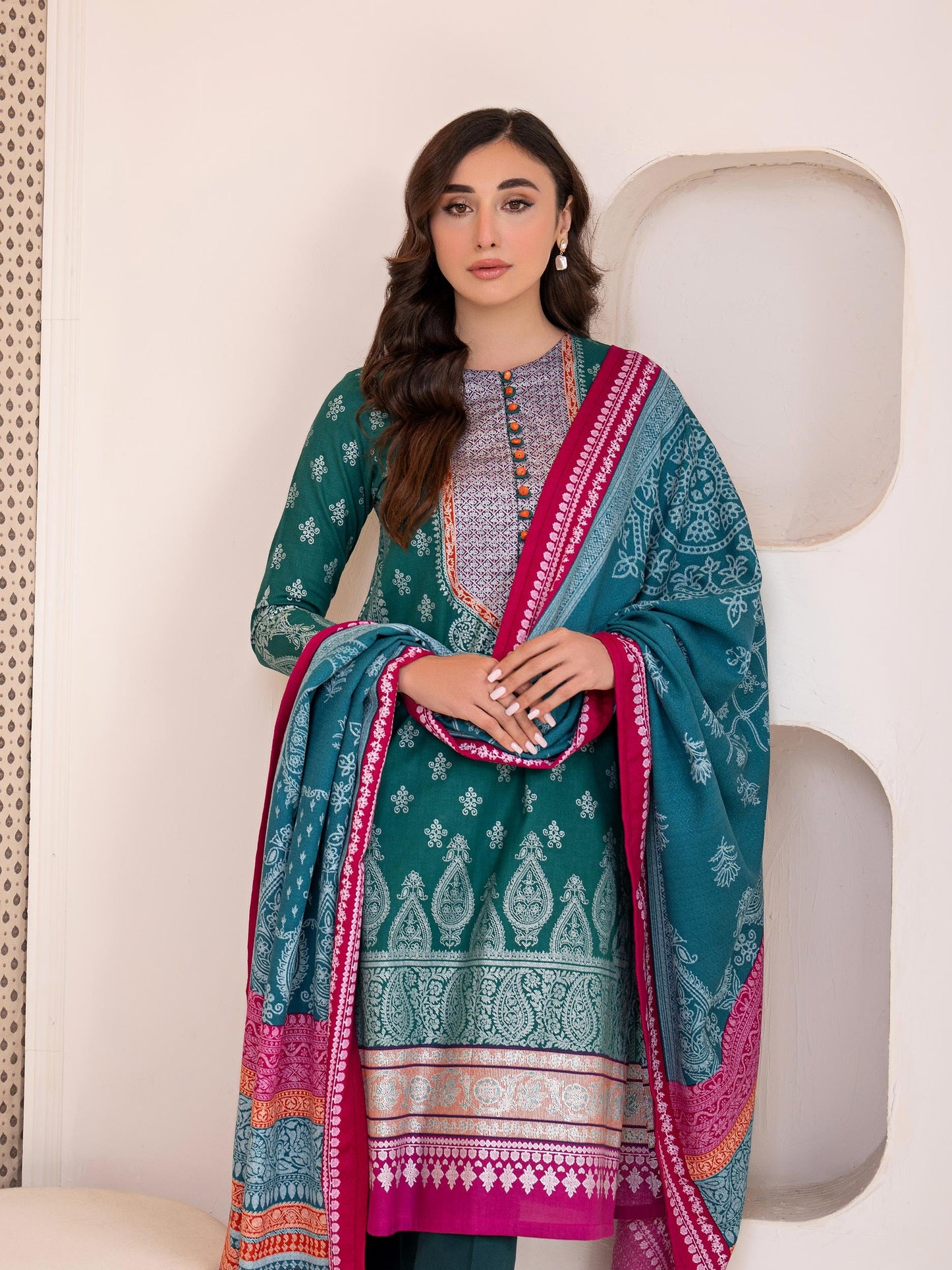 3 Piece Khaddar Suit-Printed (Unstitched)