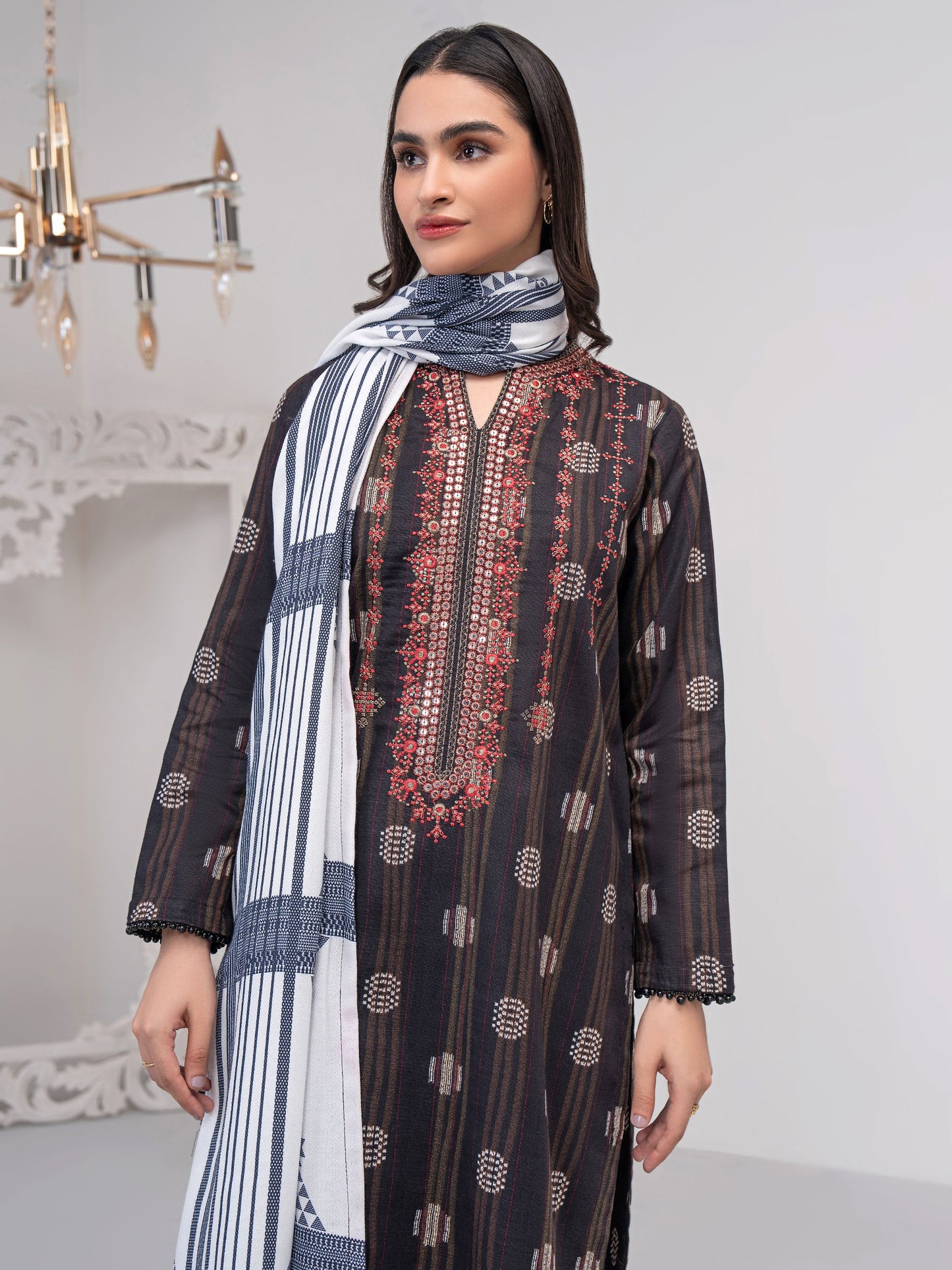 3 Piece Khaddar Suit-Embroidered (Unstitched)