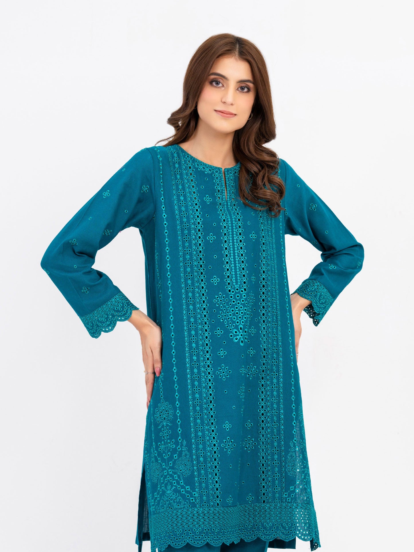 2 Piece Khaddar Suit-Embroidered (Pret)