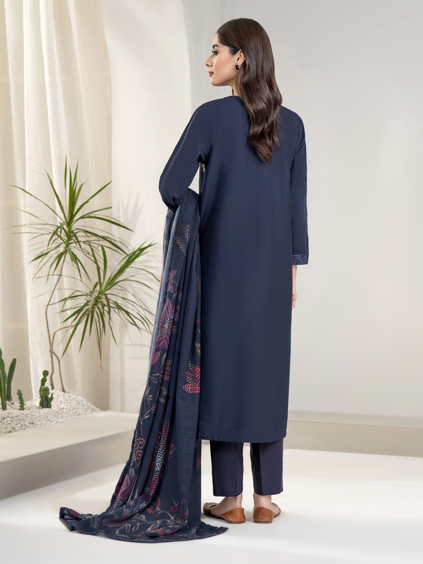 3 Piece Khaddar Suit-Embroidered(Unstitched)