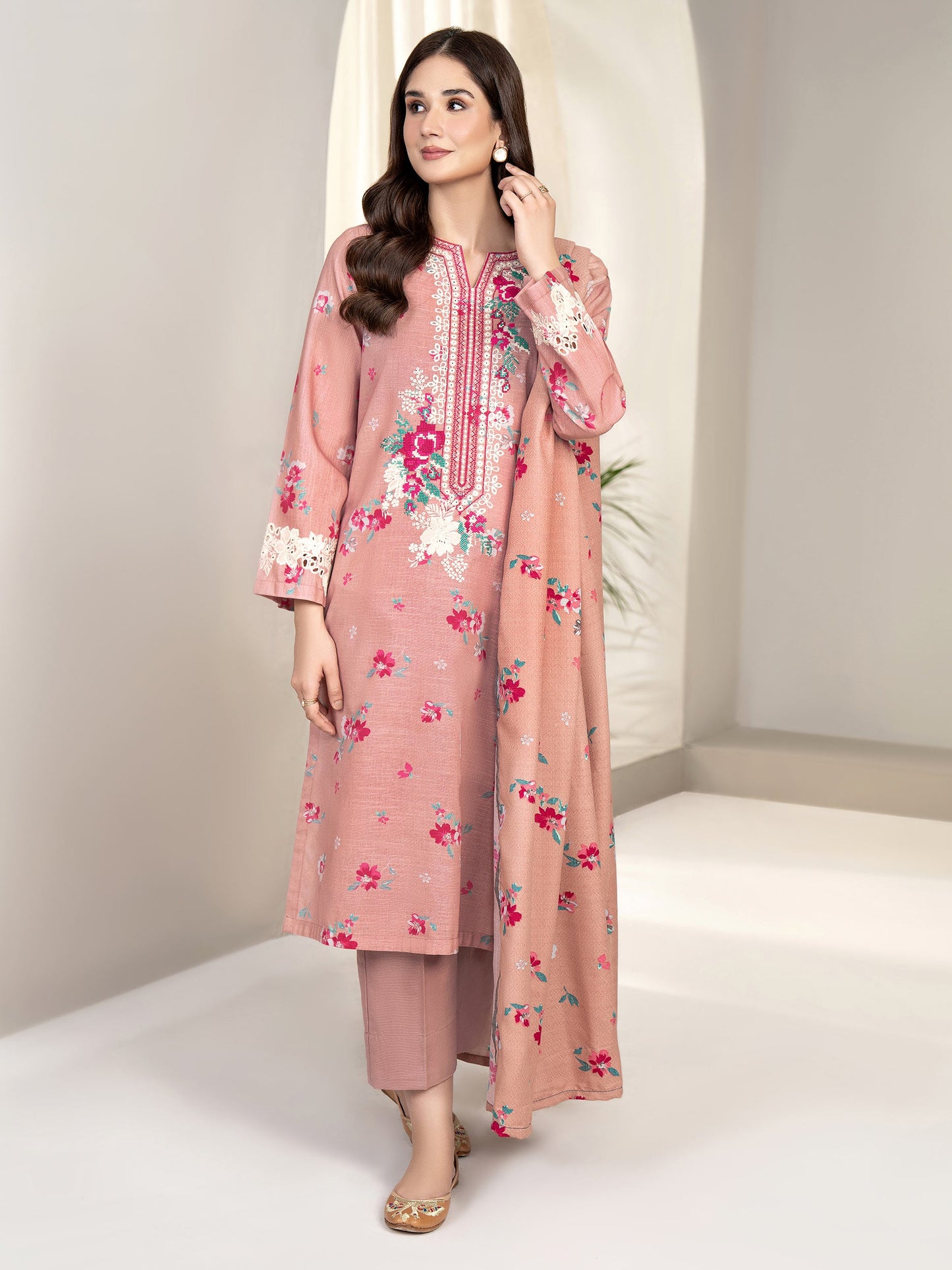 3 Piece Khaddar Suit-Embroidered (Unstitched)