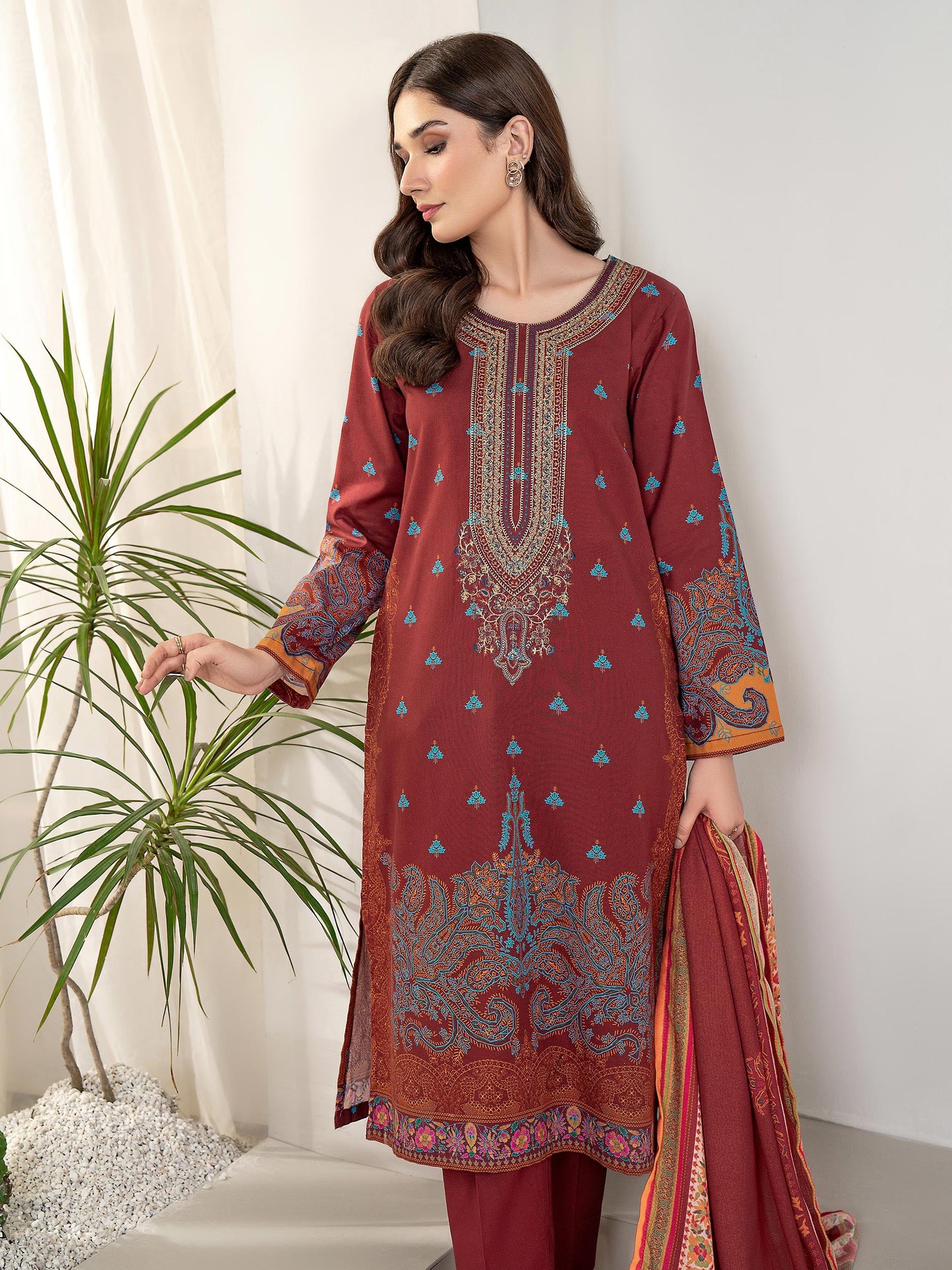 3 Piece Khaddar Suit-Embroidered(Unstitched)