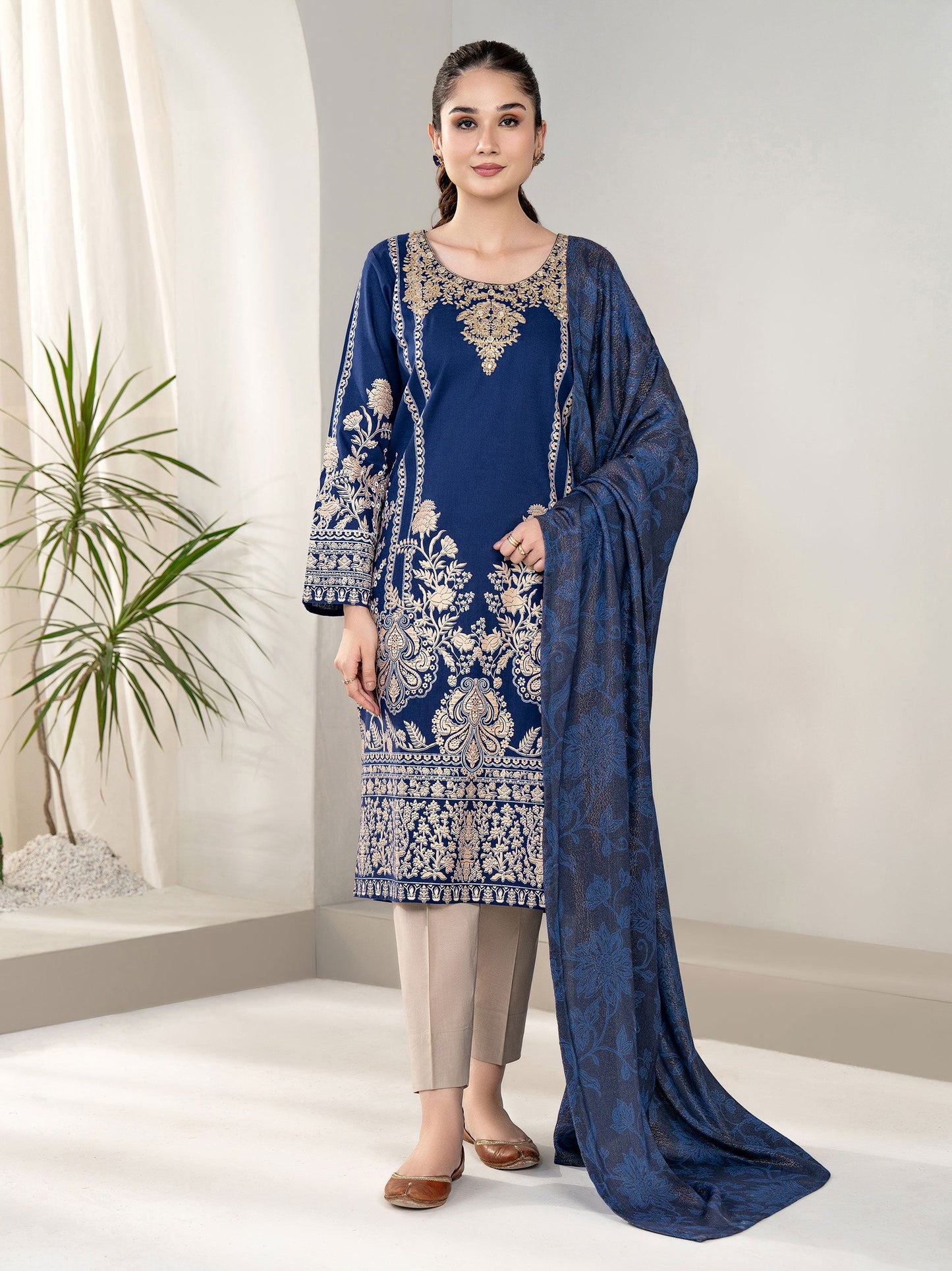 Limelight - 2 Piece Khaddar Suit-Embroidered (Unstitched)