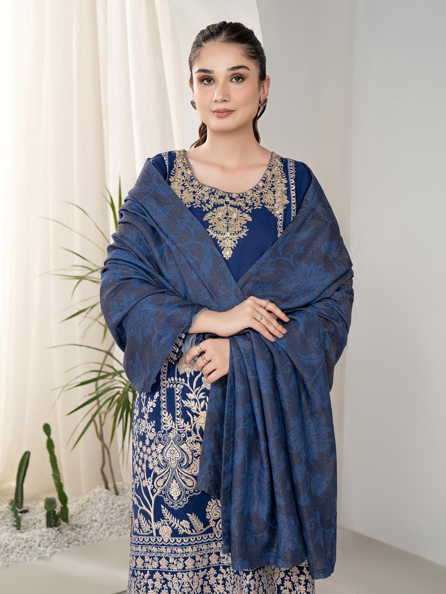 Limelight - 2 Piece Khaddar Suit-Embroidered (Unstitched)