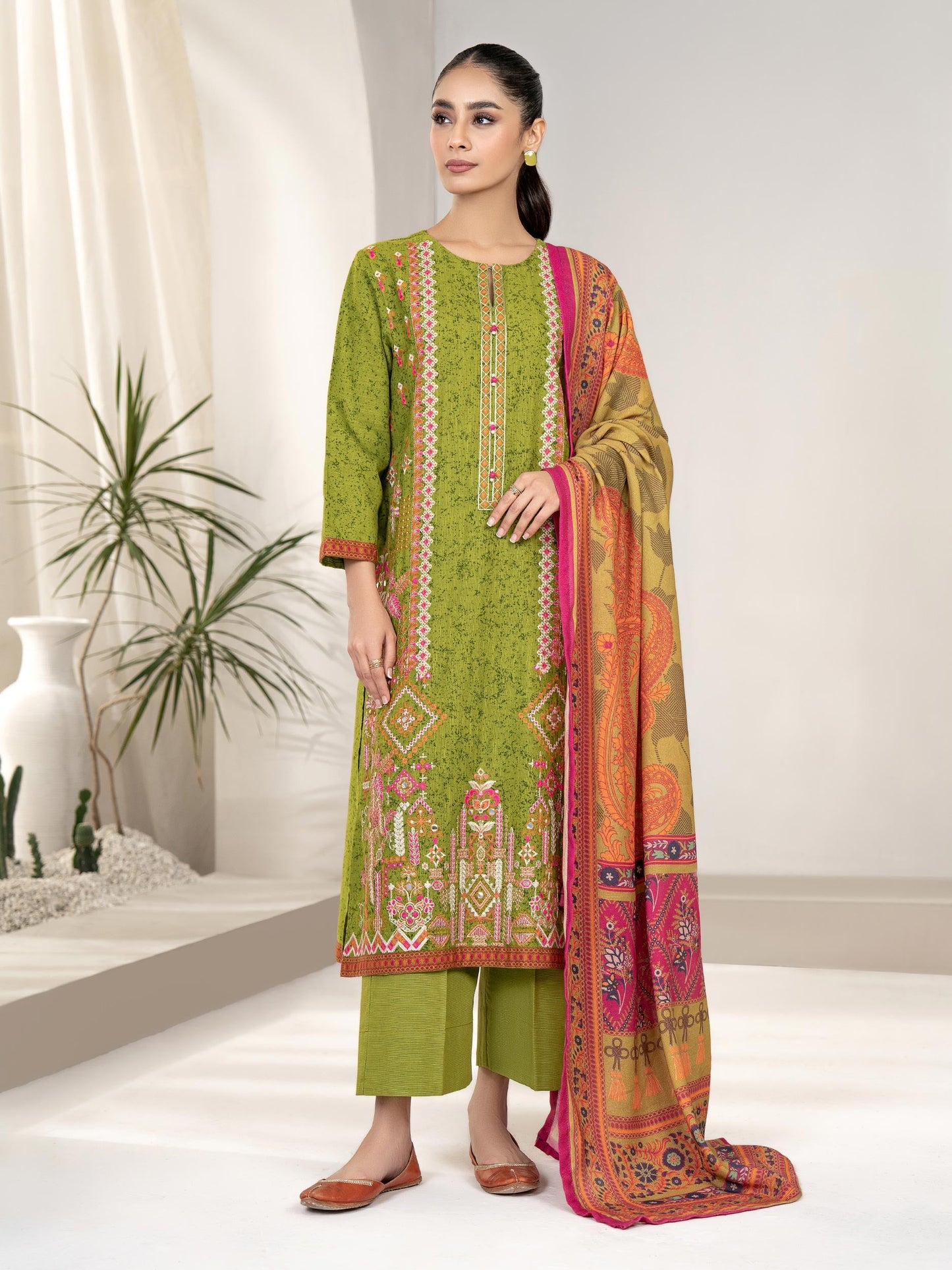 3 Piece Khaddar Suit-Embroidered(Unstitched)