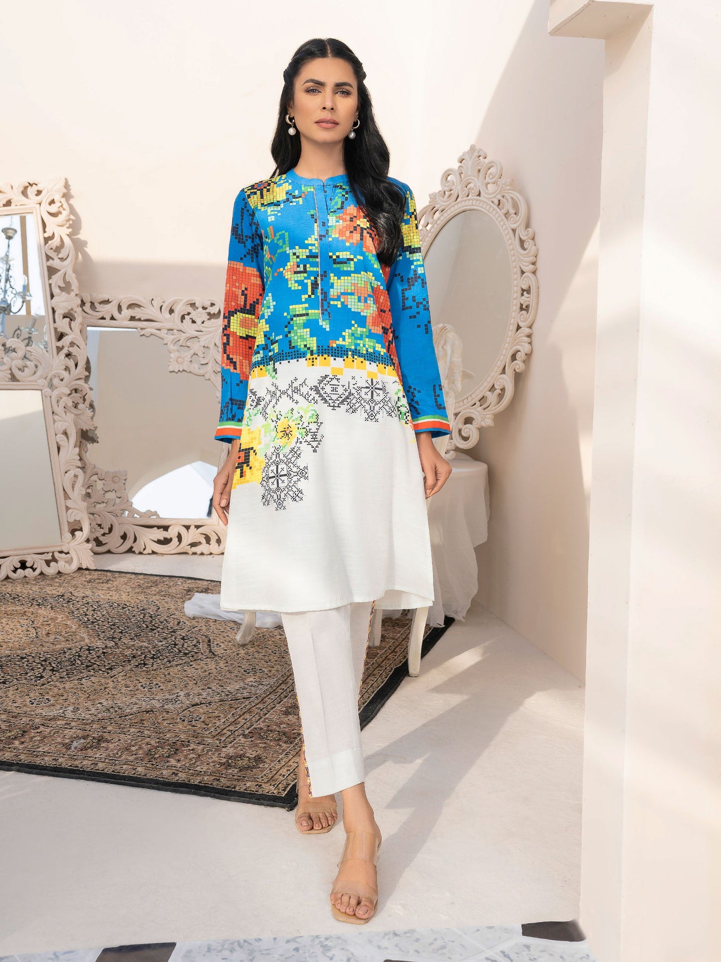 2 Piece Khaddar Suit-Embroidered (Unstitched)