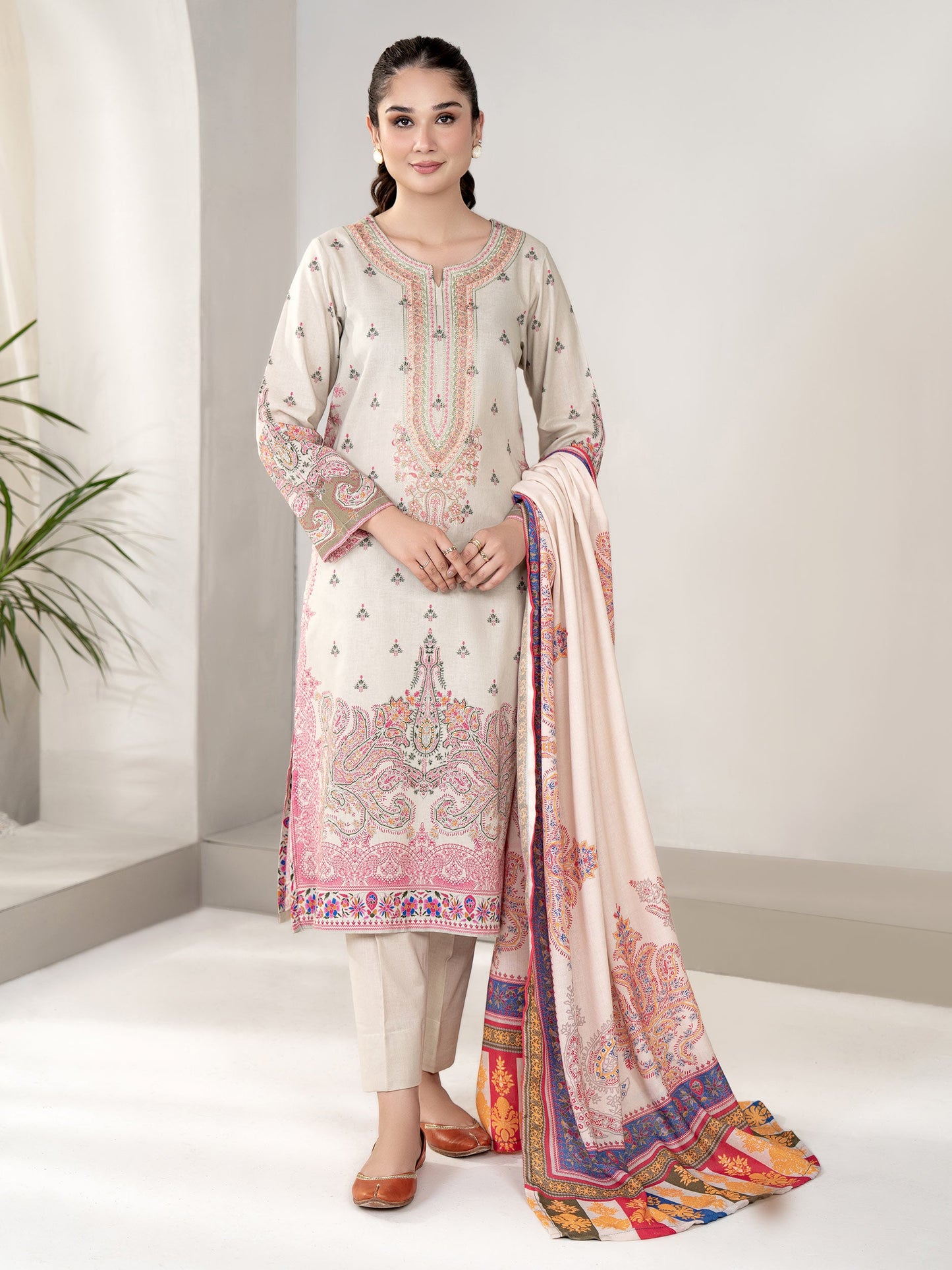 3 Piece Khaddar Suit-Embroidered(Unstitched)