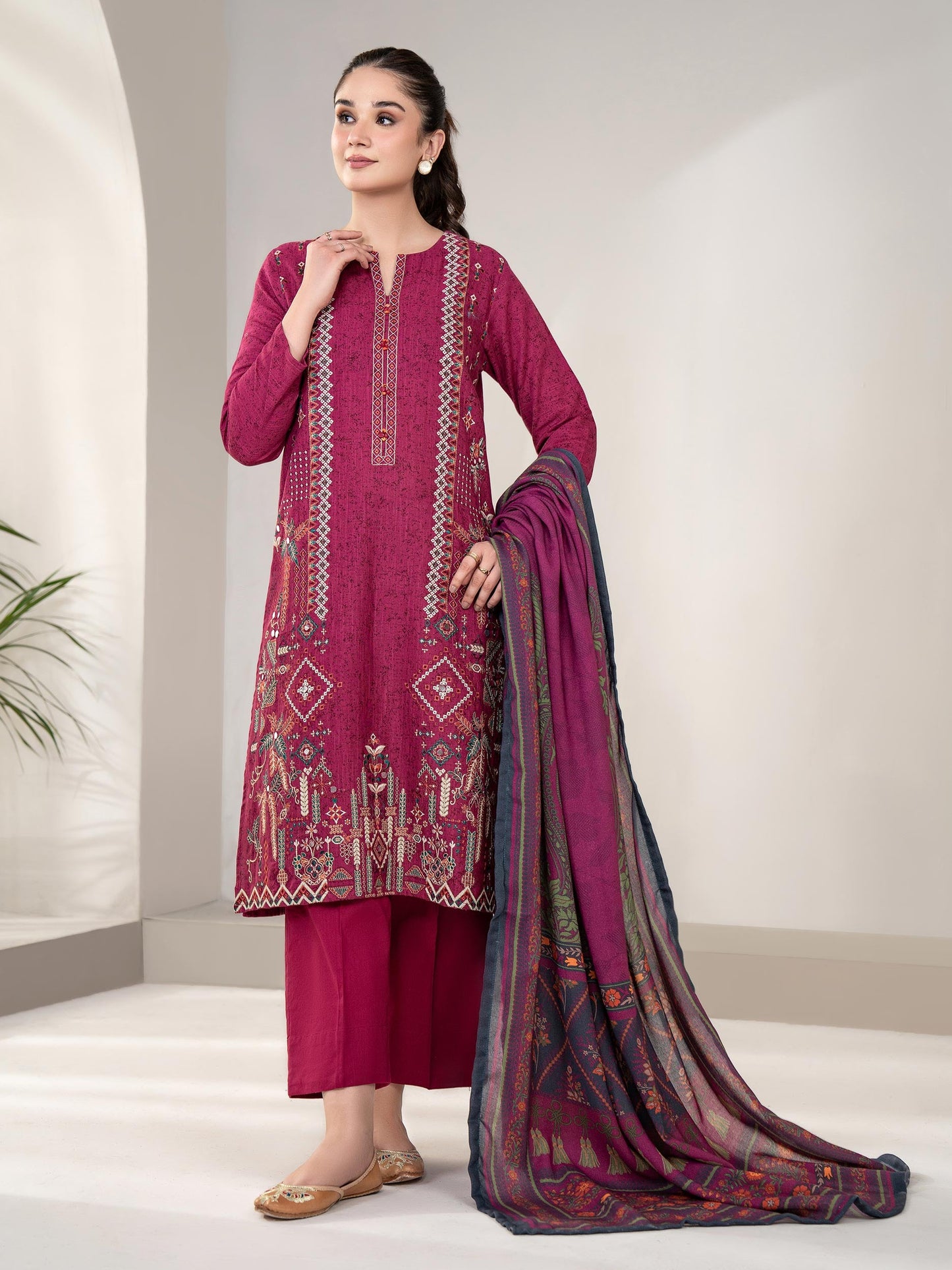 3 Piece Khaddar Suit-Embroidered(Unstitched)