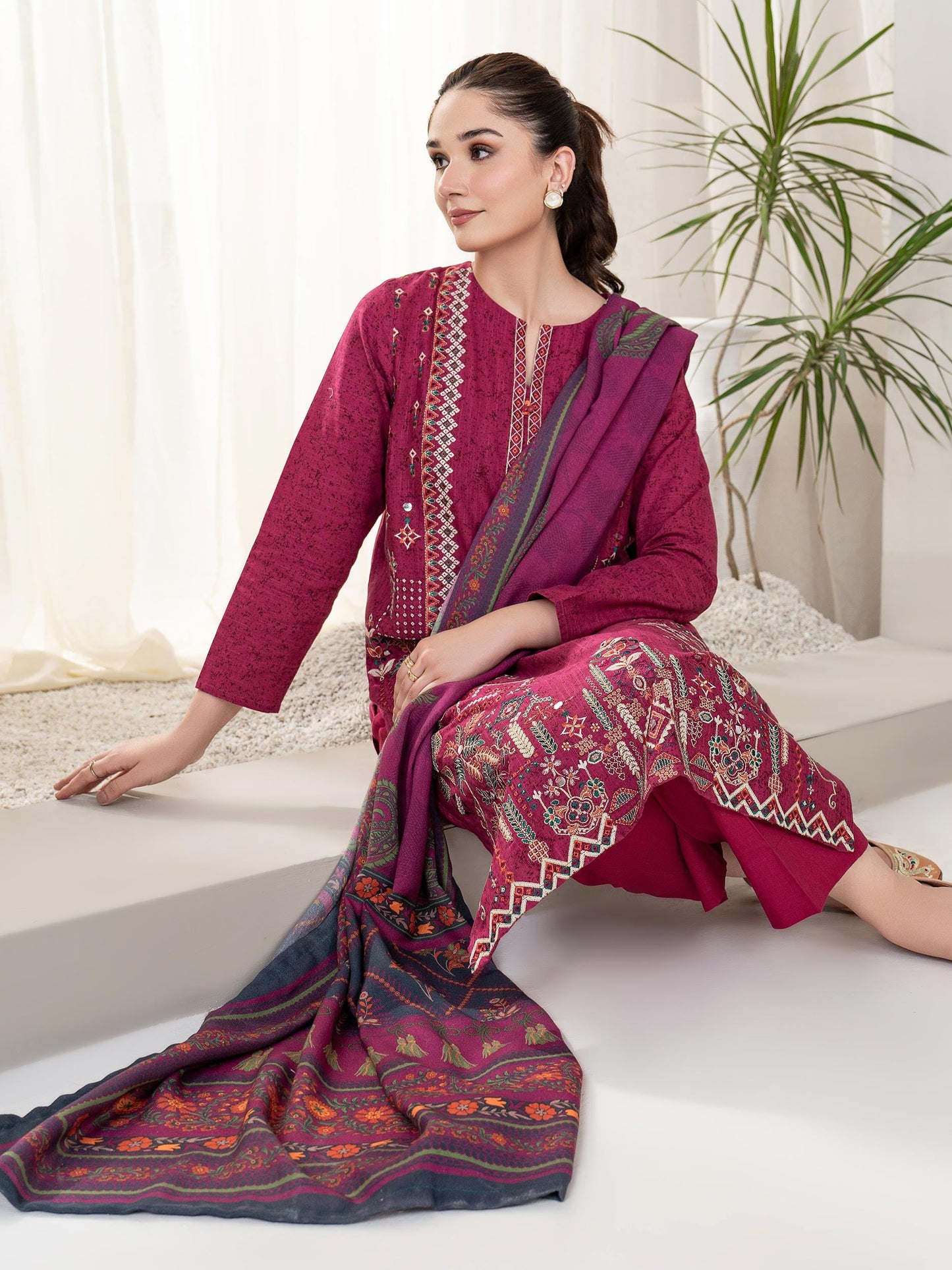 3 Piece Khaddar Suit-Embroidered(Unstitched)