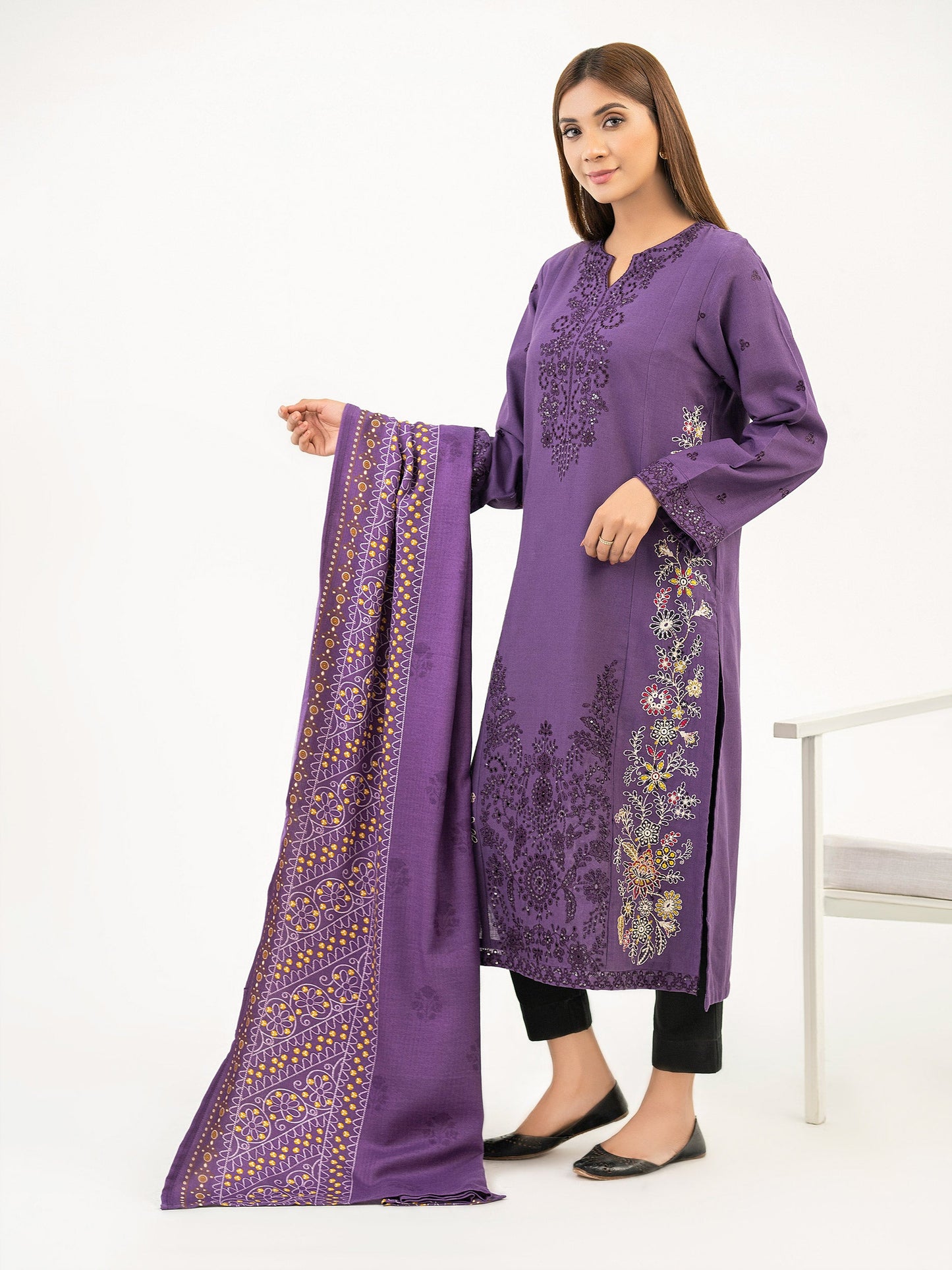 2 Piece Khaddar Suit-Embroidered (Pret)