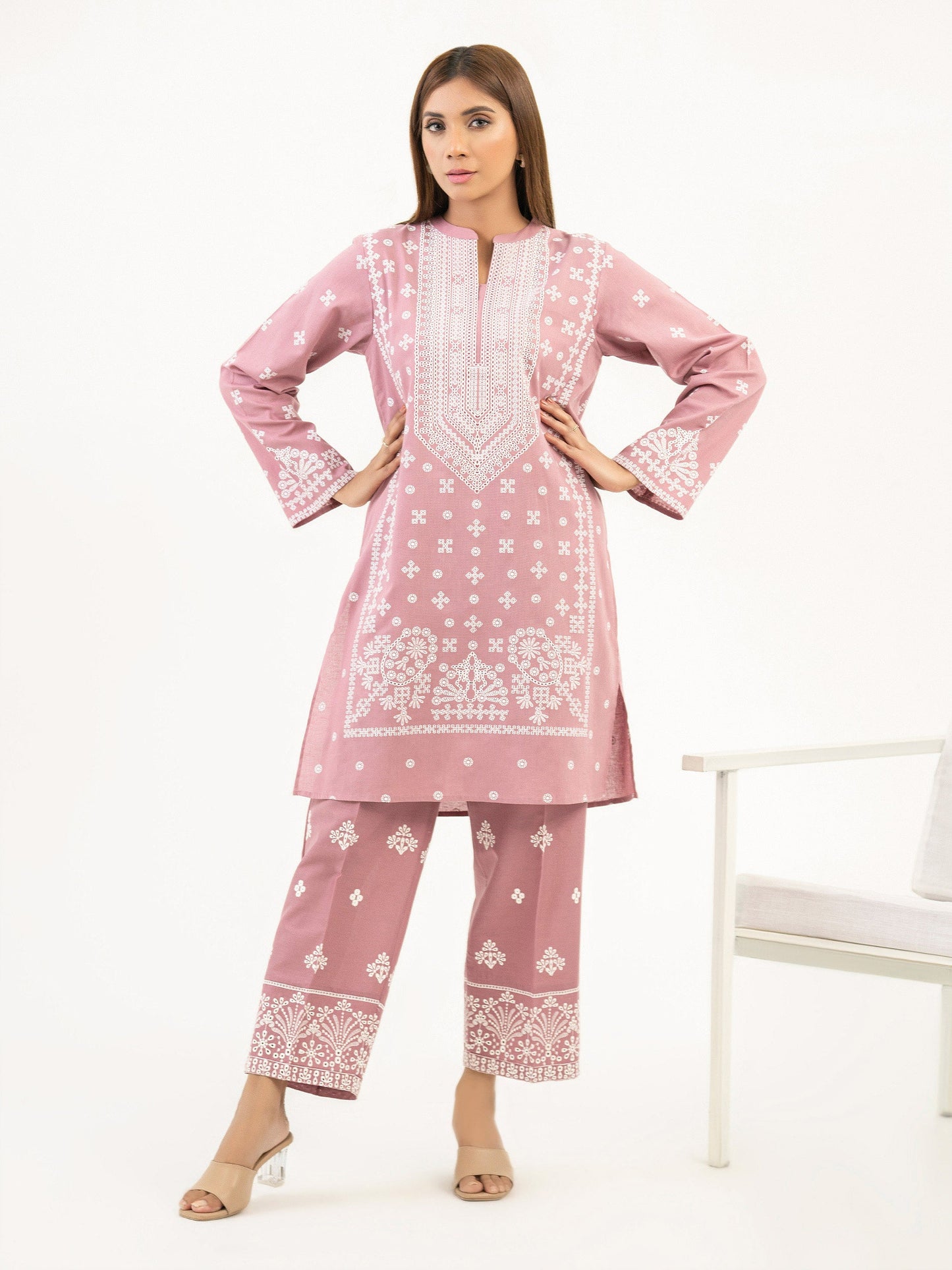 2 Piece Khaddar Suit-Embroidered(Pret)