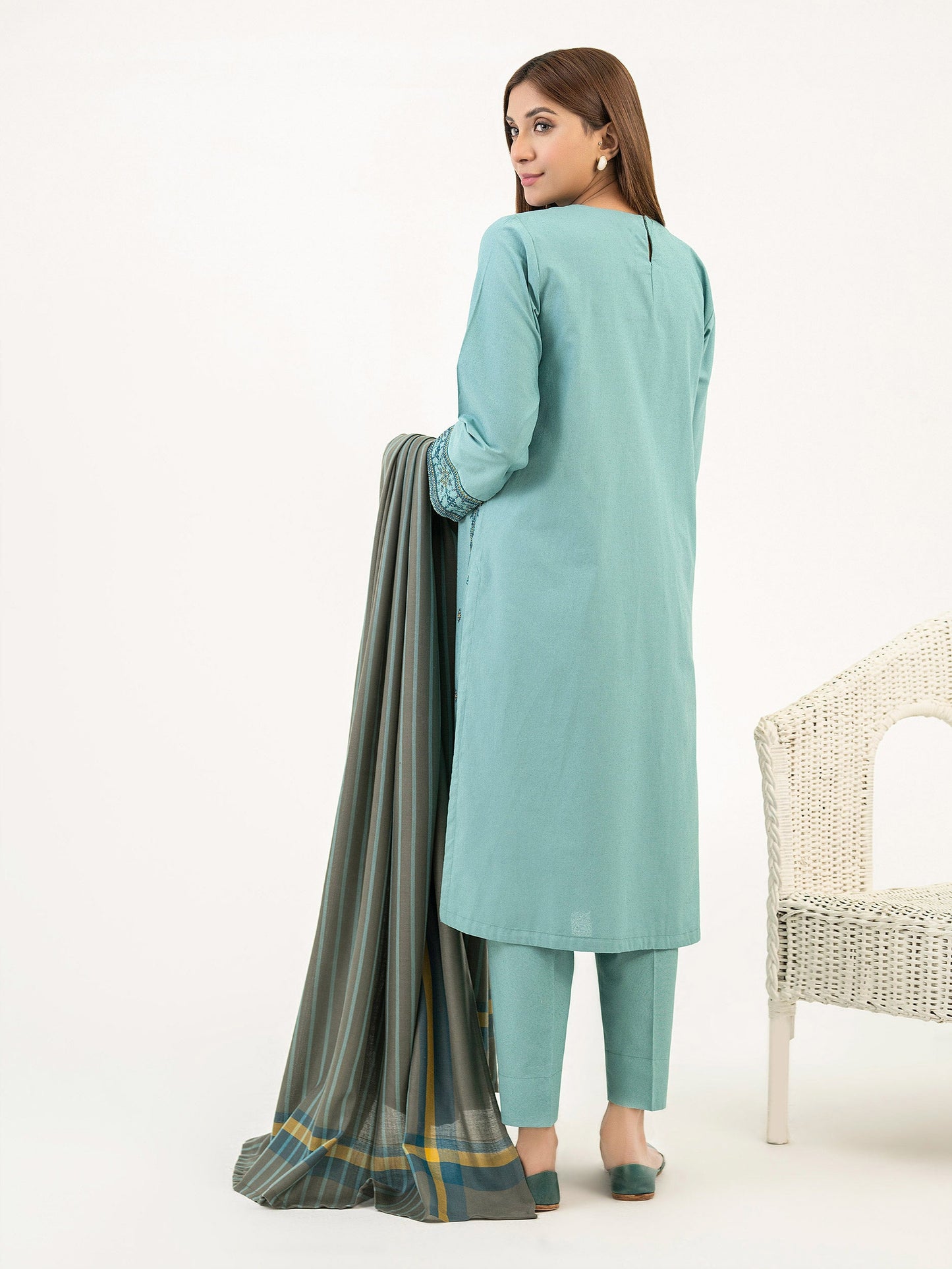 3 Piece Karandi Suit-Embroidered (Pret)