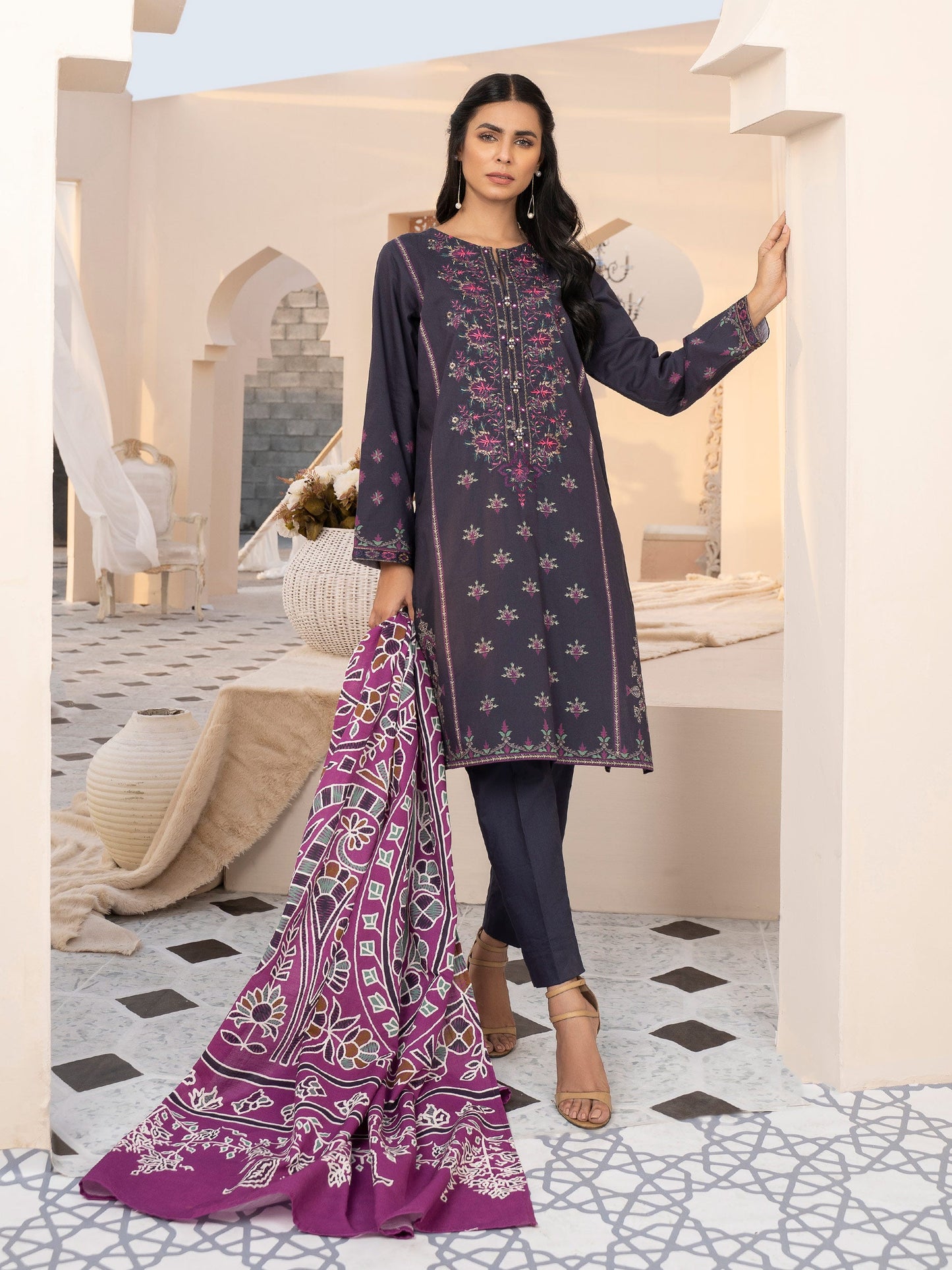 2 Piece Embroidered Winter Cotton Suit