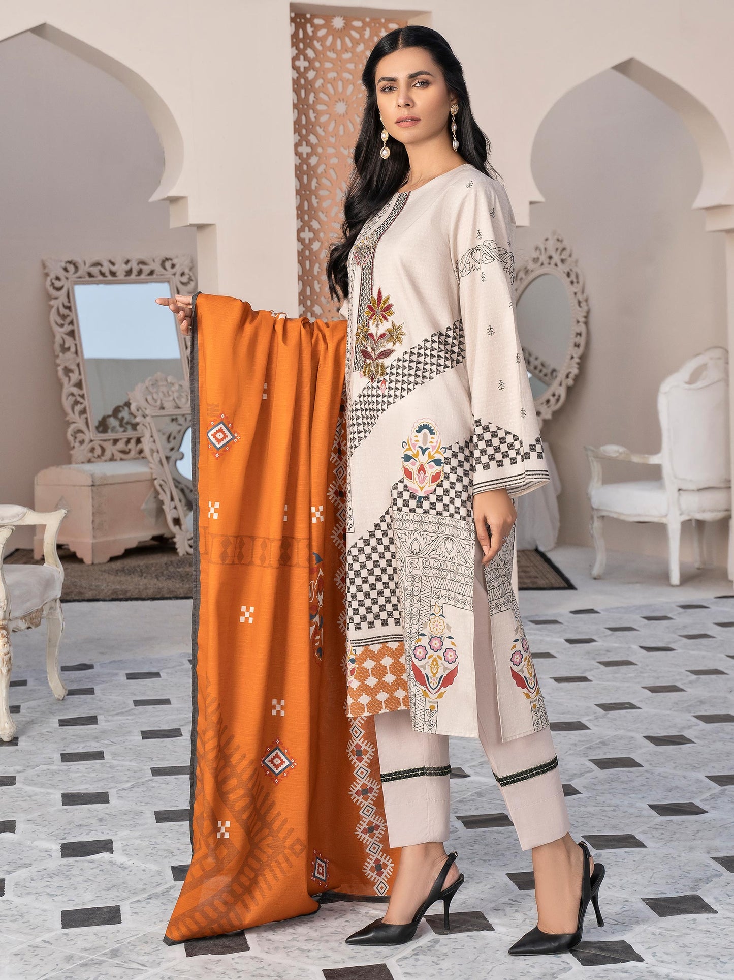 3 Piece Winter Cotton Suit-Unstitched Embroidered