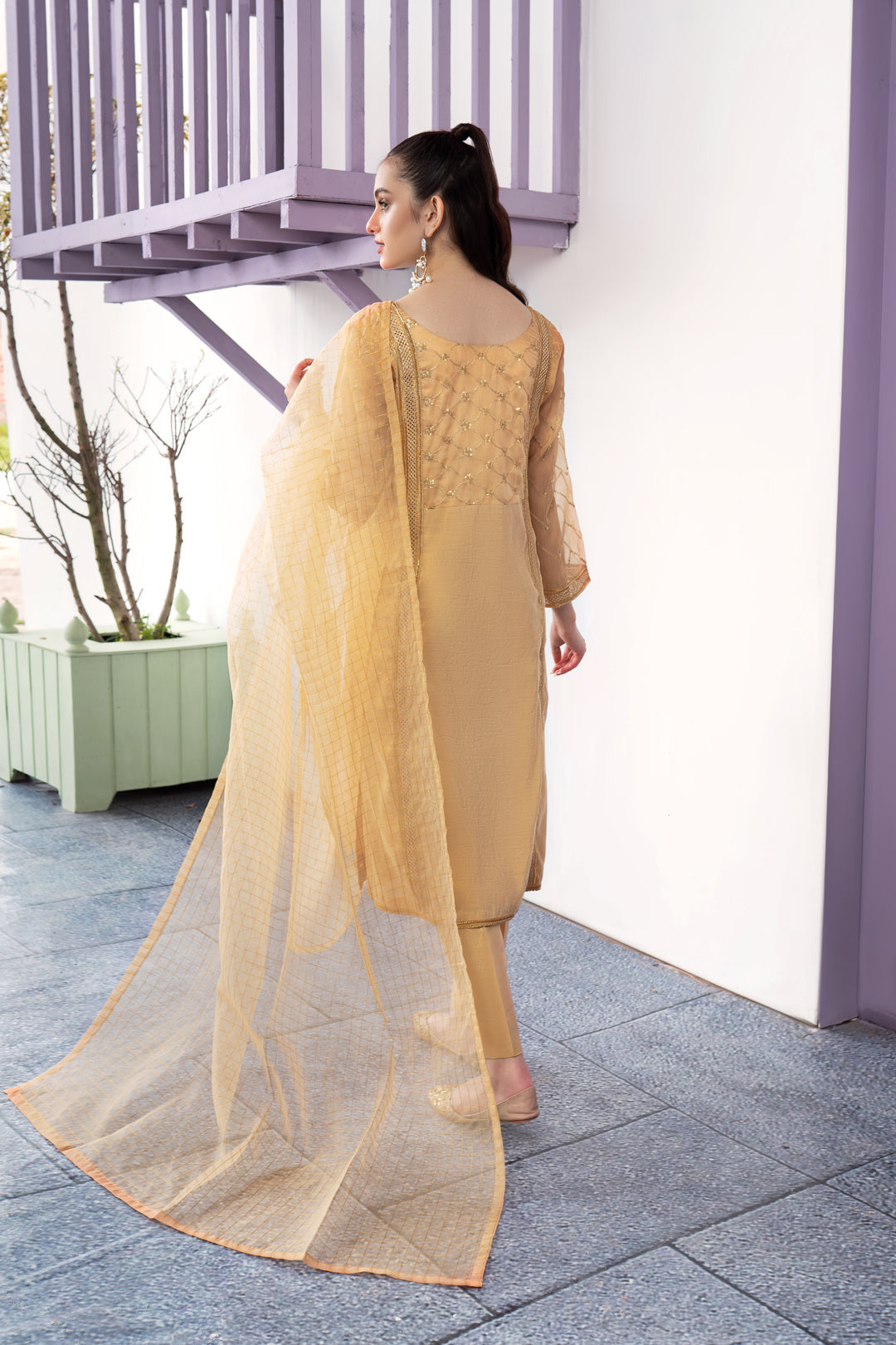 Eraj Hussain - Dazzling Gems Gold - Stitched