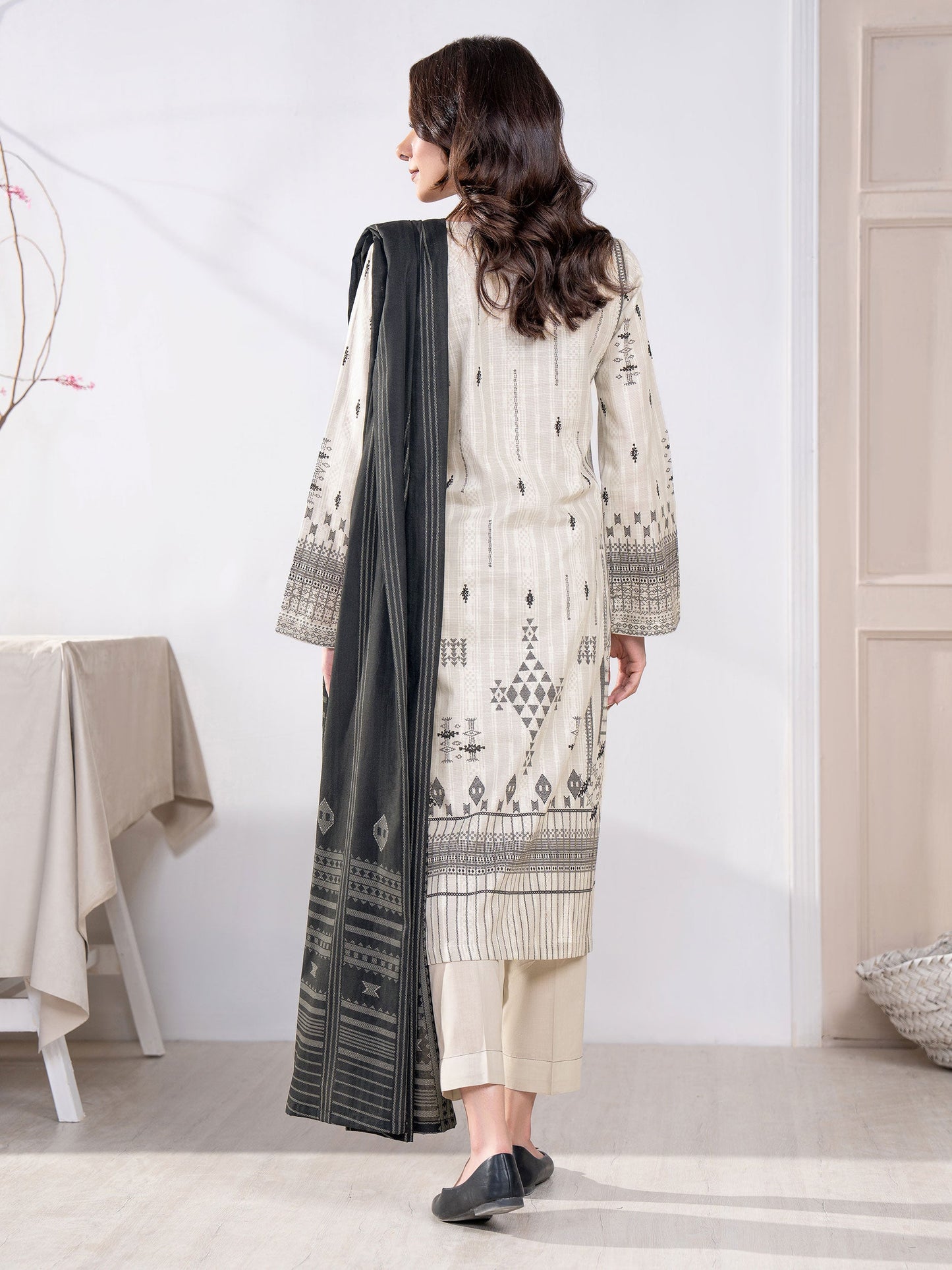 3 Piece Khaddar Suit-Printed(Unstitched)