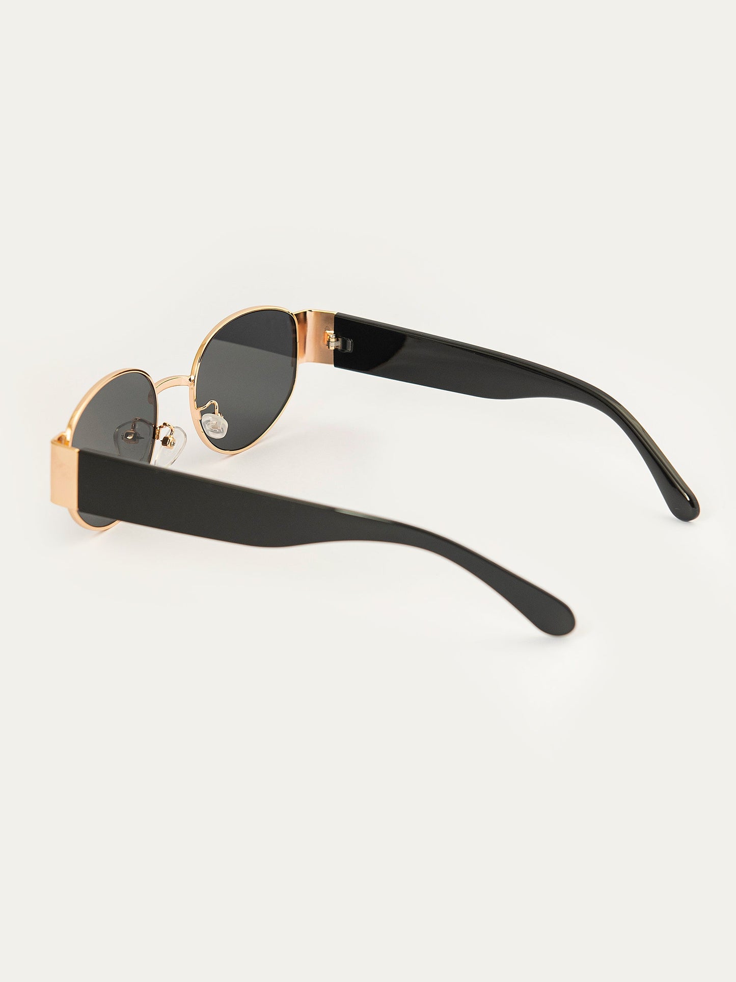 Limelight - Oval Sunglasses