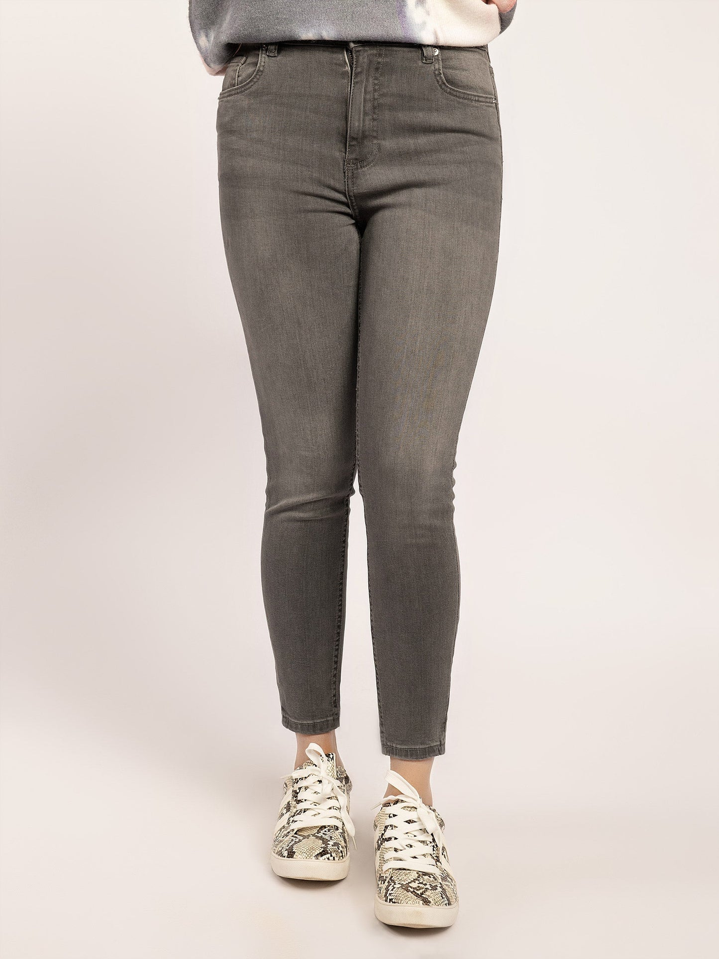 Limelight - Basic Skinny Jeans