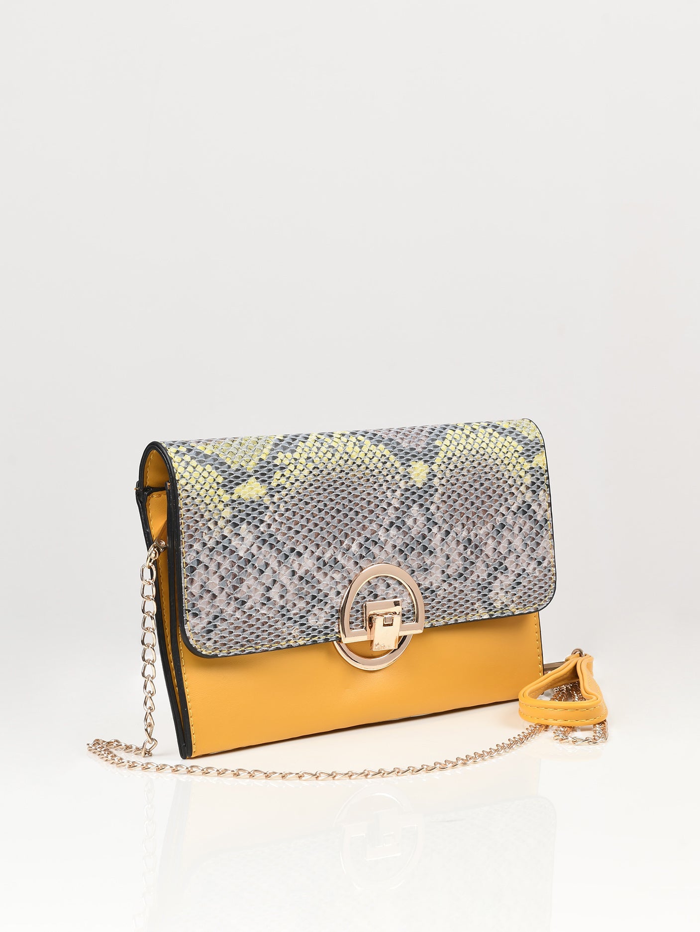 Limelight - Textured Clutch