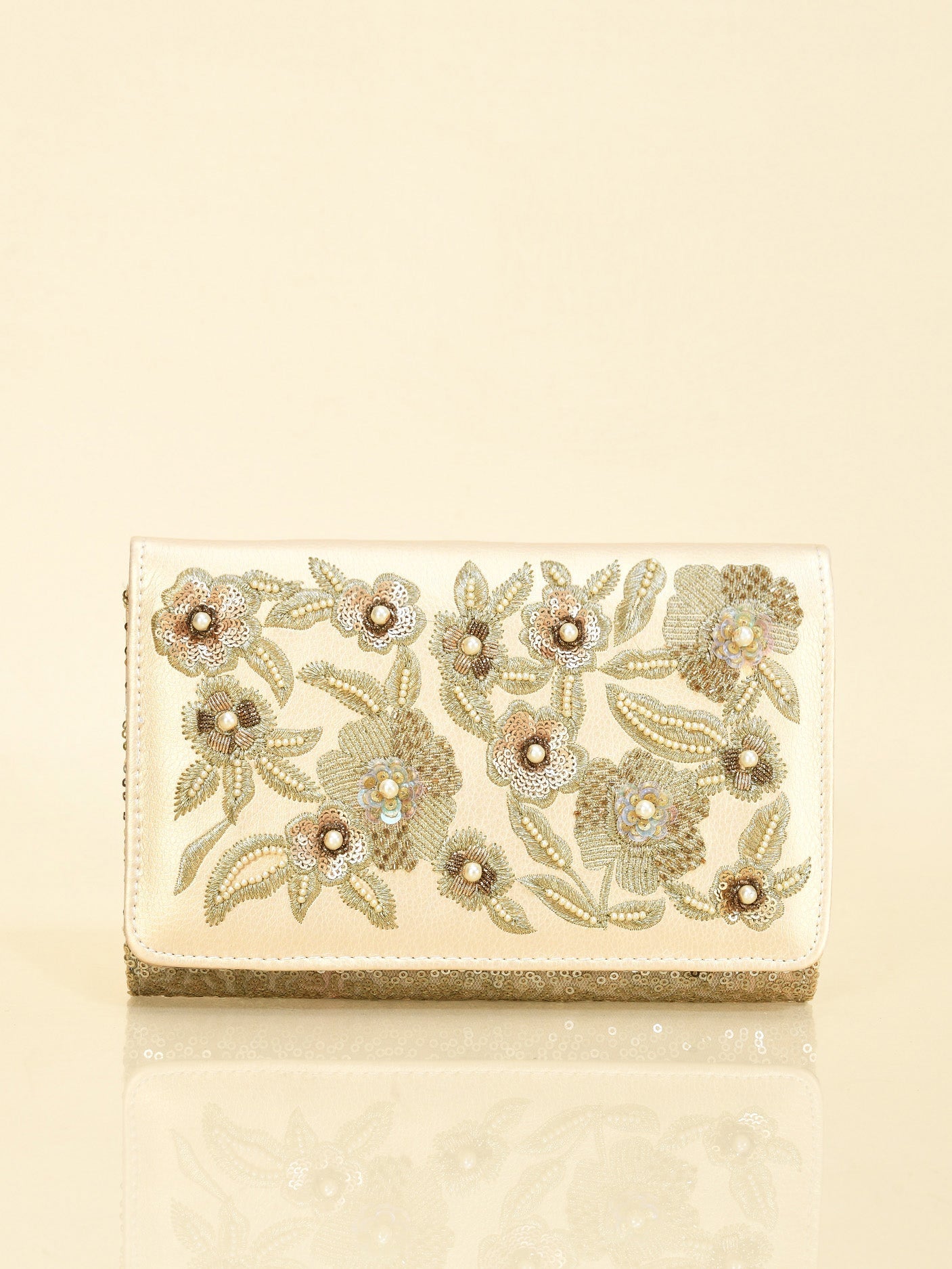 Limelight - Embellished Clutch