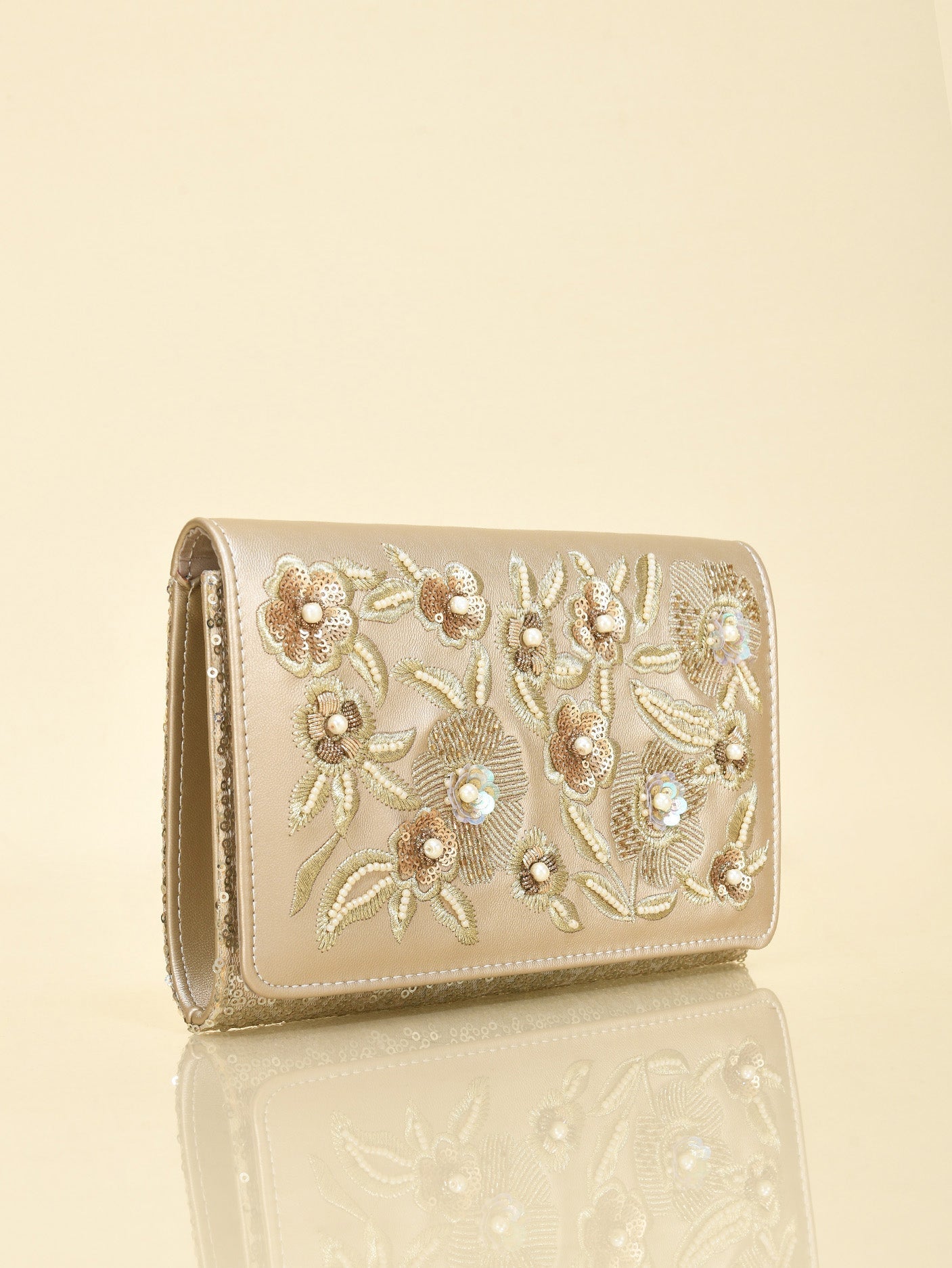 Limelight - Embellished Clutch