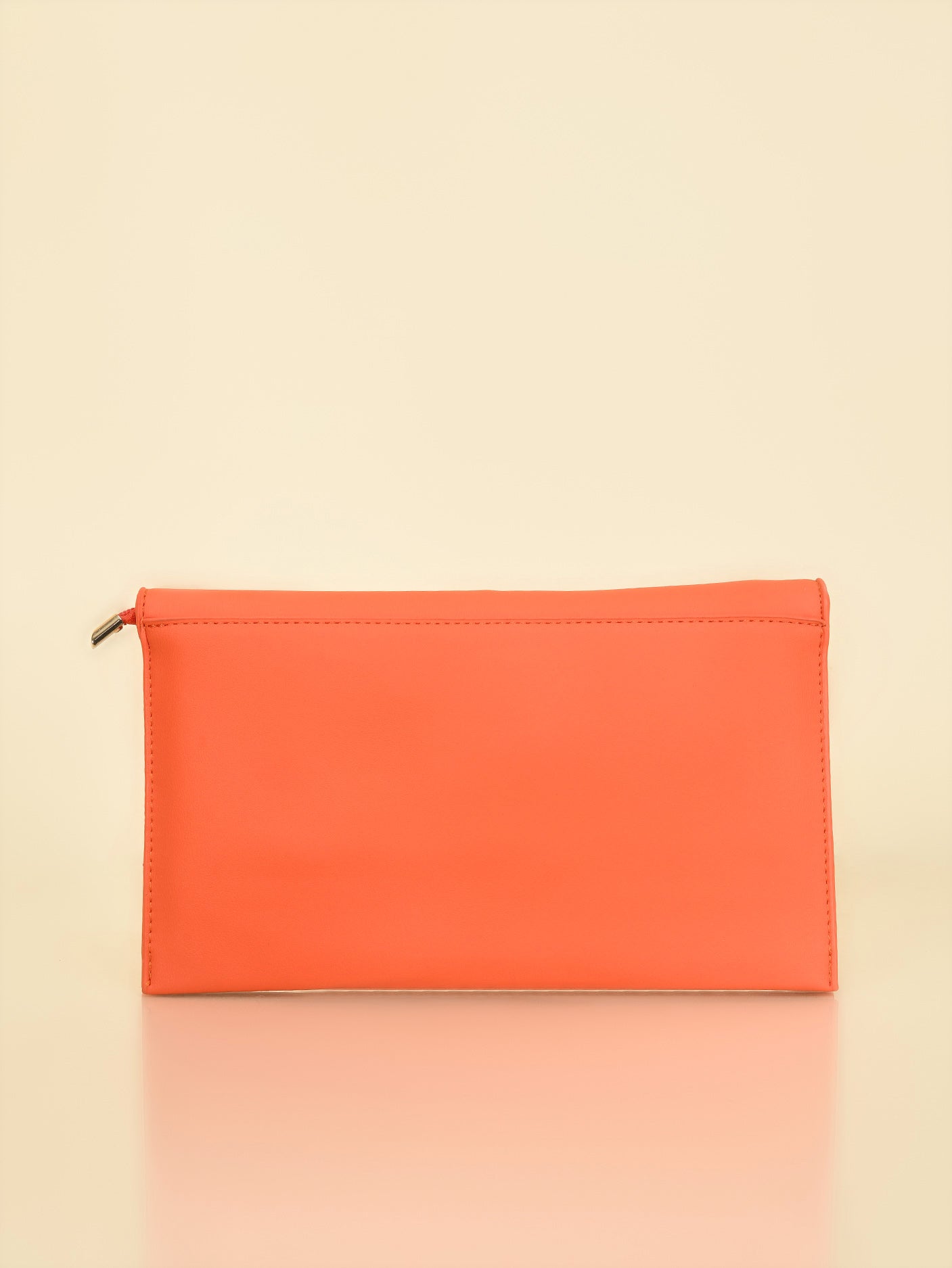 Limelight - Button Detail Clutch