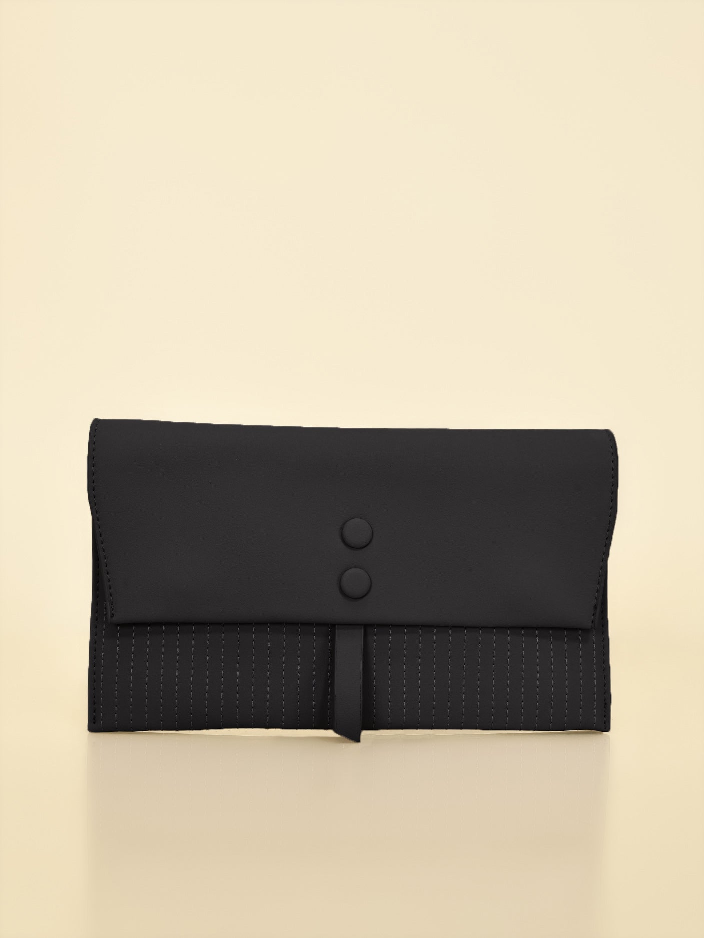 Limelight - Button Detail Clutch