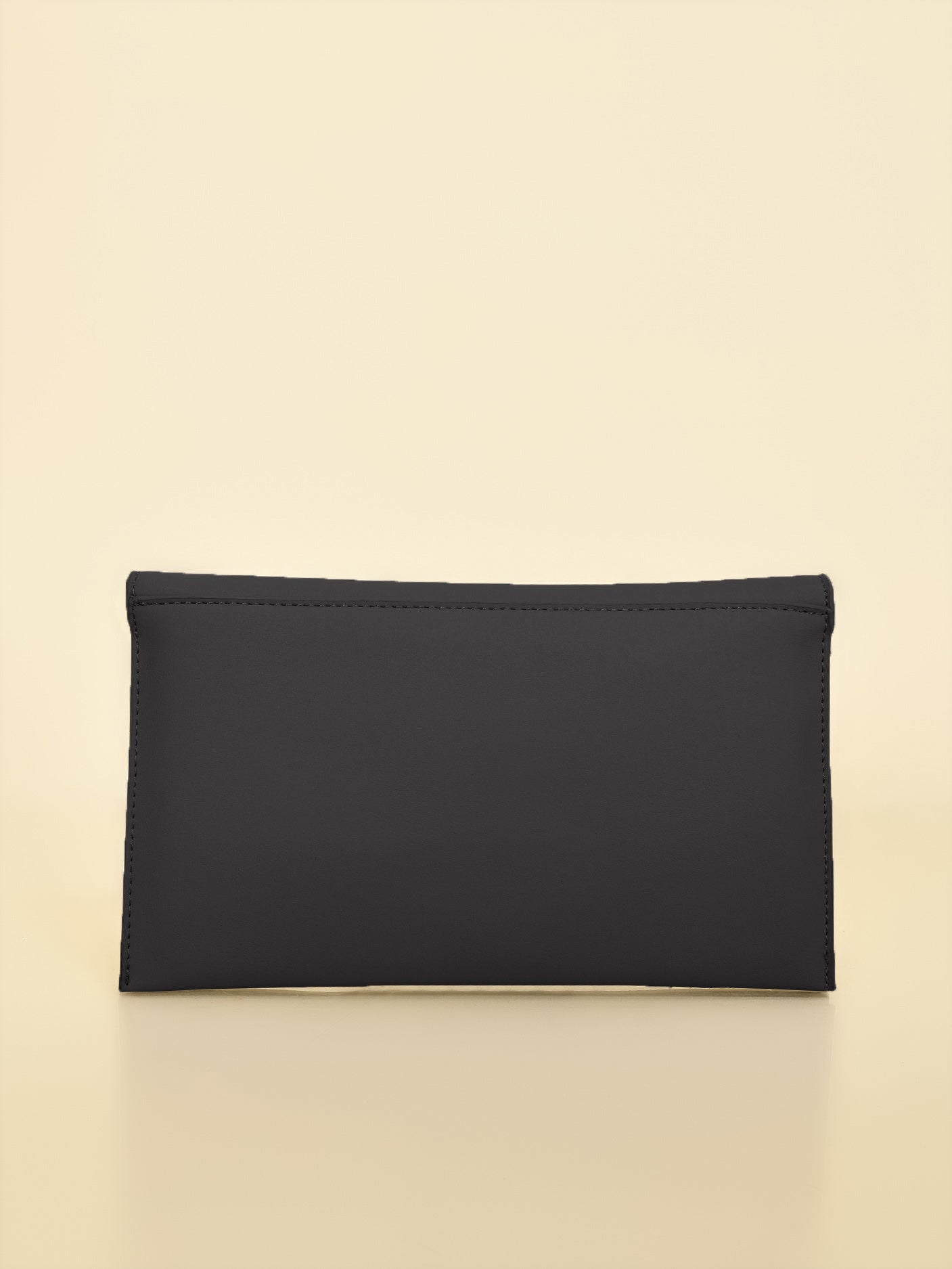 Limelight - Button Detail Clutch